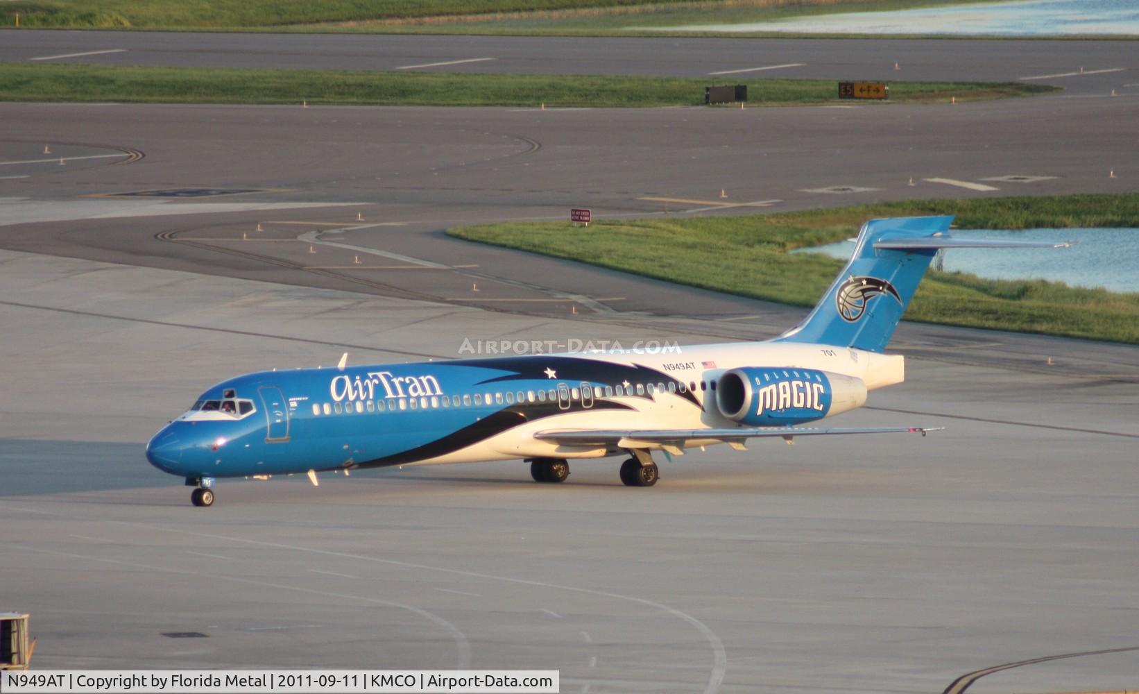 N949AT, 1999 Boeing 717-200 C/N 55003, MCO spotting 2011