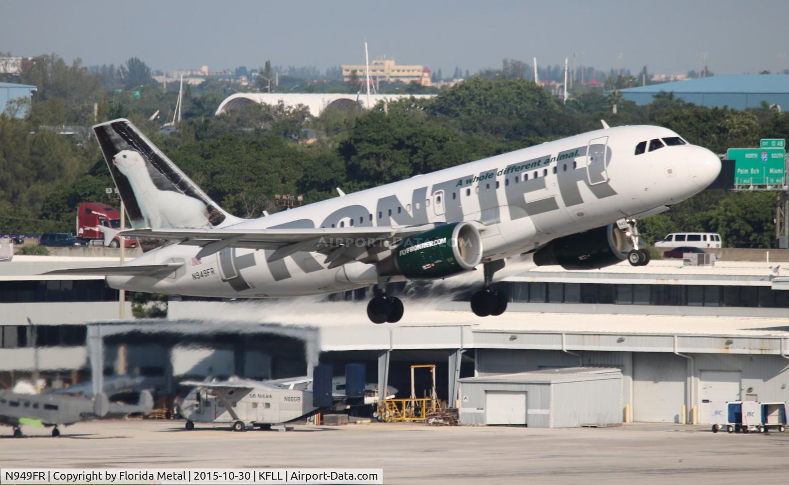 N949FR, 2006 Airbus A319-112 C/N 2857, FLL spotting 2015