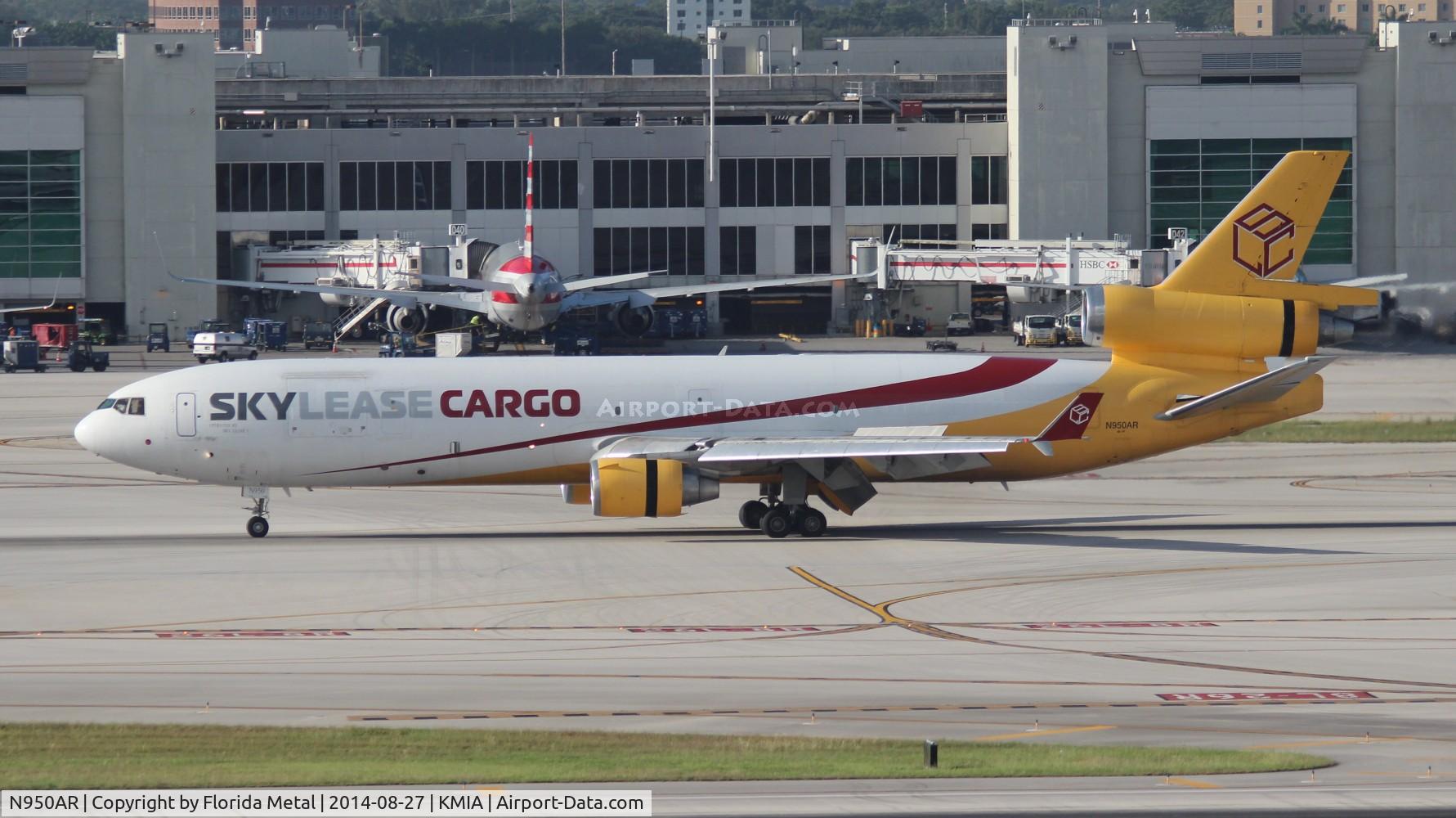 N950AR, 1991 McDonnell Douglas MD-11F C/N 48461, MIA spotting 2014