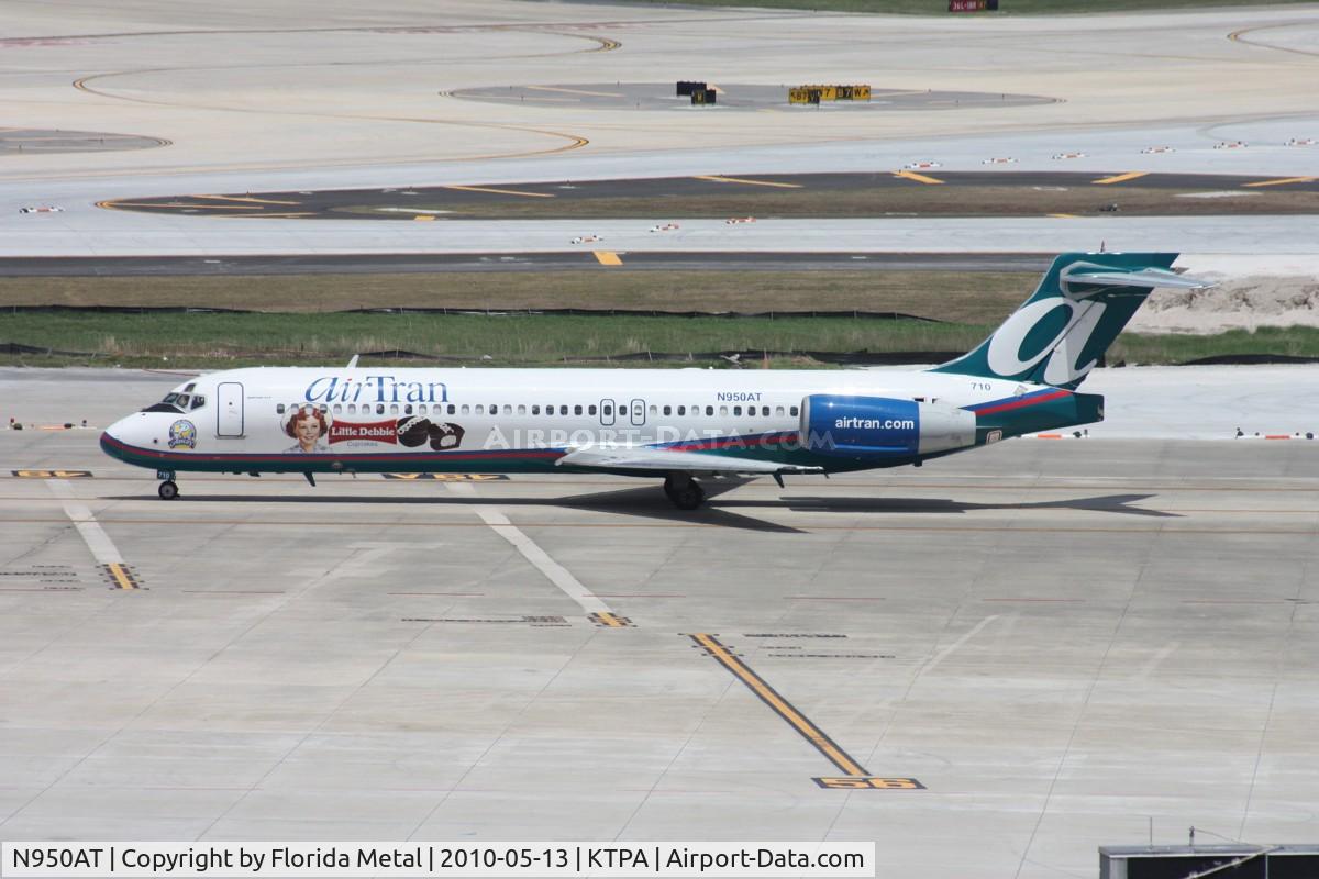 N950AT, 2000 Boeing 717-200 C/N 55012, TPA spotting 2010