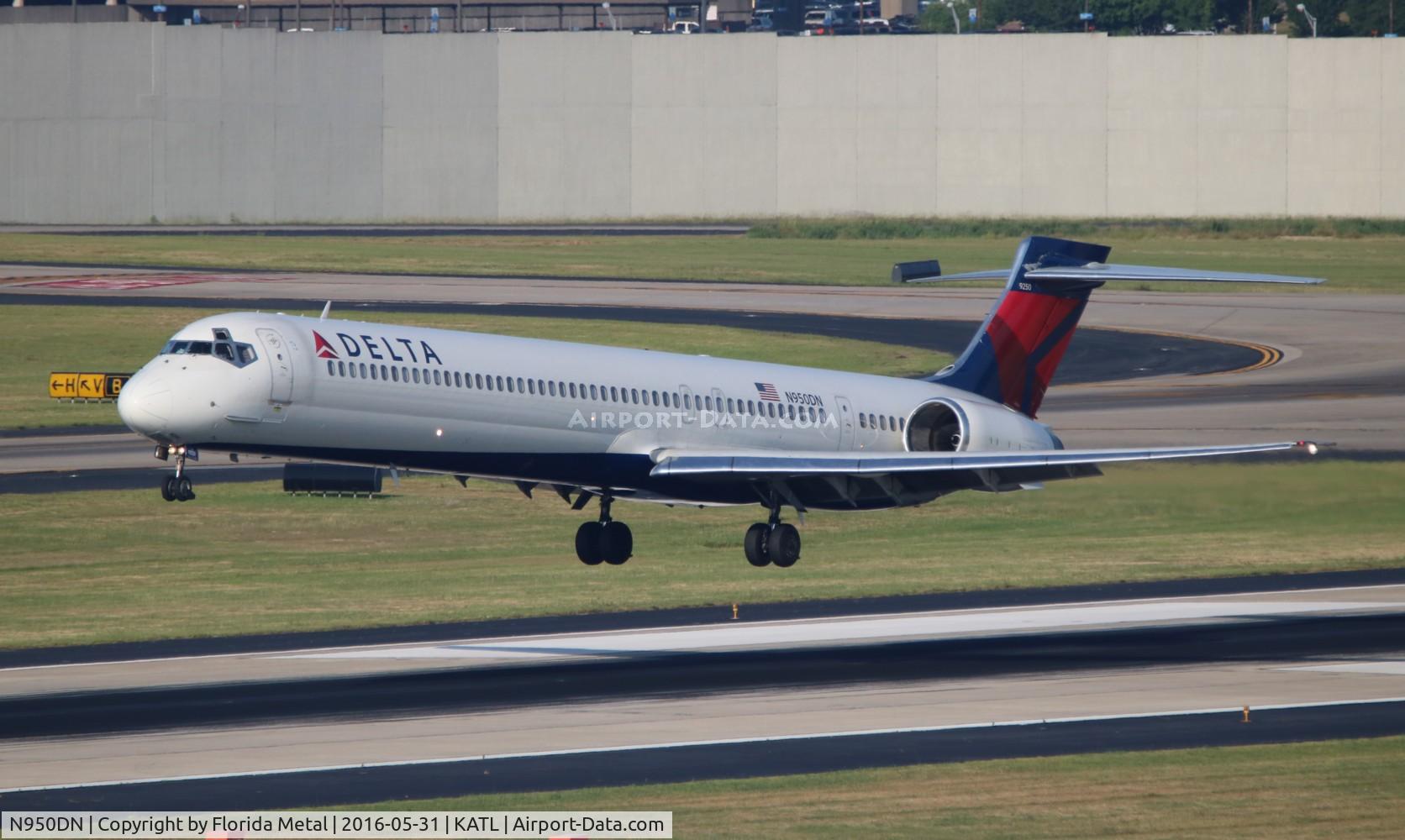 N950DN, 1997 McDonnell Douglas MD-90-30 C/N 53360, ATL spotting 2016