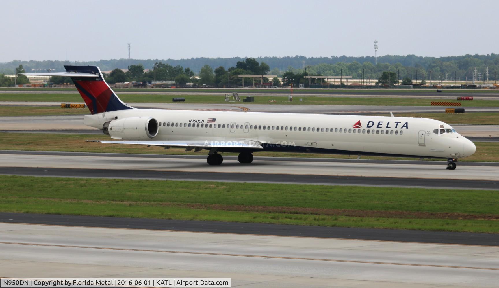 N950DN, 1997 McDonnell Douglas MD-90-30 C/N 53360, ATL spotting 2016