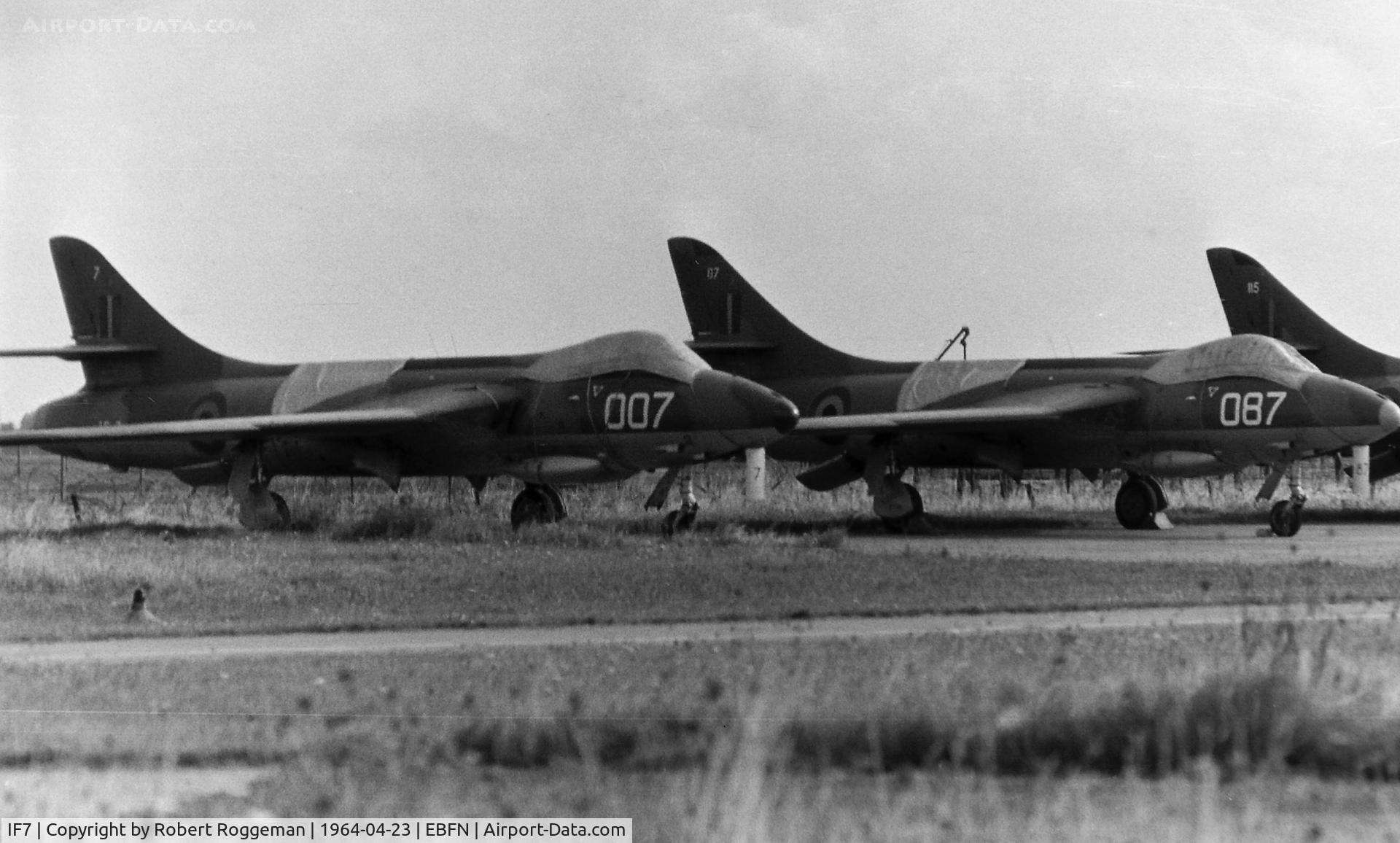 IF7, 1957 Hawker Hunter F.6 C/N 875, STORED.IF-87.