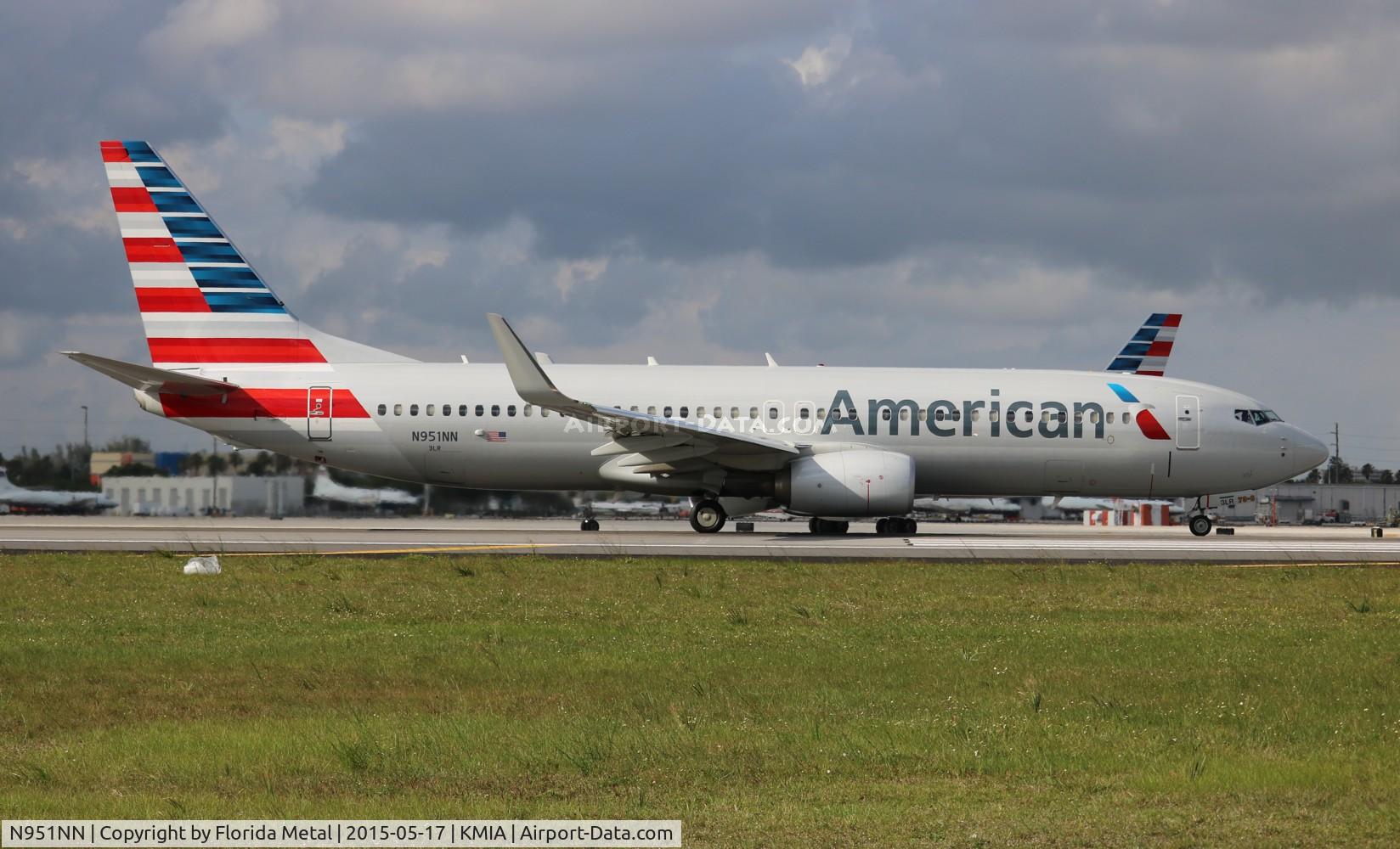 N951NN, 2014 Boeing 737-823 C/N 33327, MIA spotting 2015