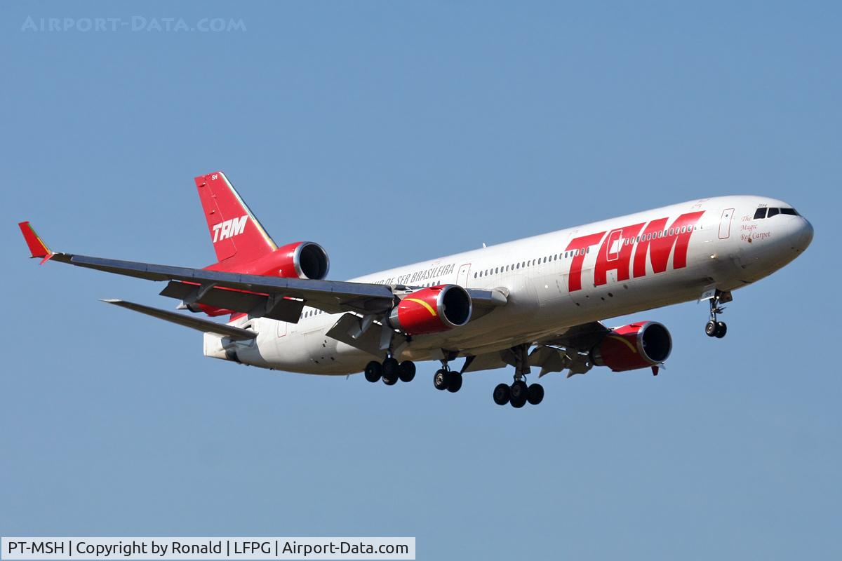 PT-MSH, 2003 McDonnell Douglas MD-11F C/N 48755, at cdg