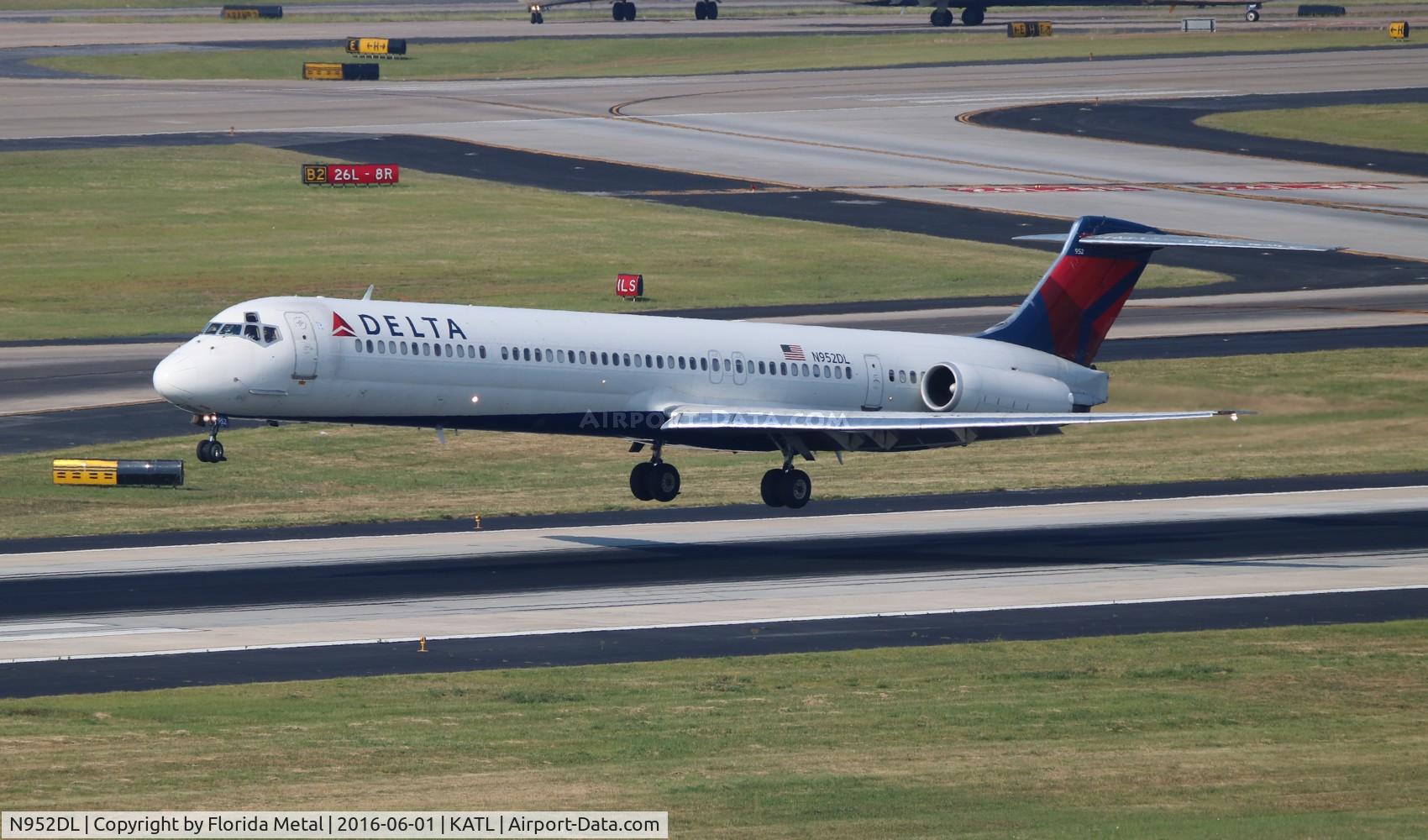 N952DL, 1990 McDonnell Douglas MD-88 C/N 49883, ATL spotting 2016