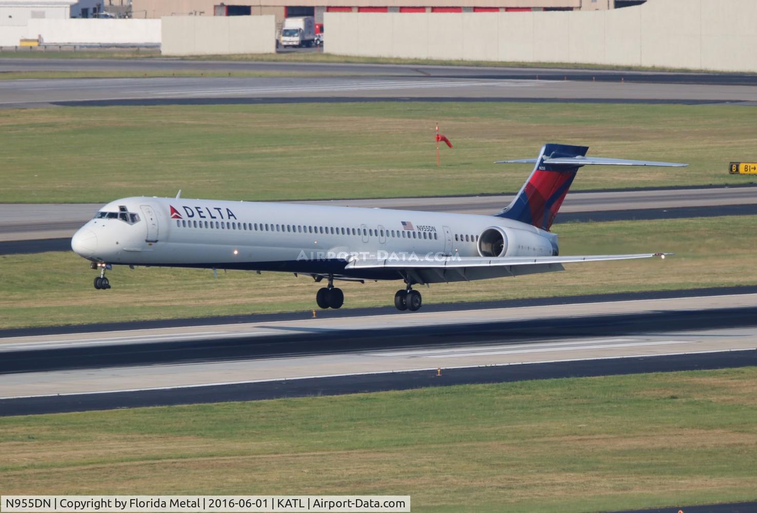 N955DN, McDonnell Douglas MD-90-30 C/N 53525, ATL spotting 2016