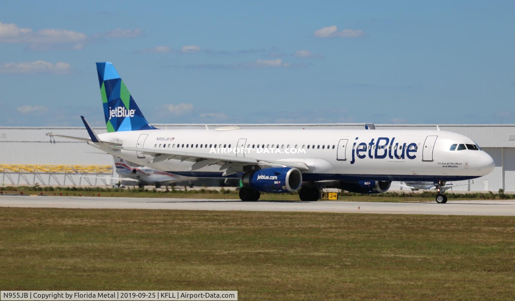 N955JB, 2015 Airbus A321-231 C/N 6757, FLL spotting 2019