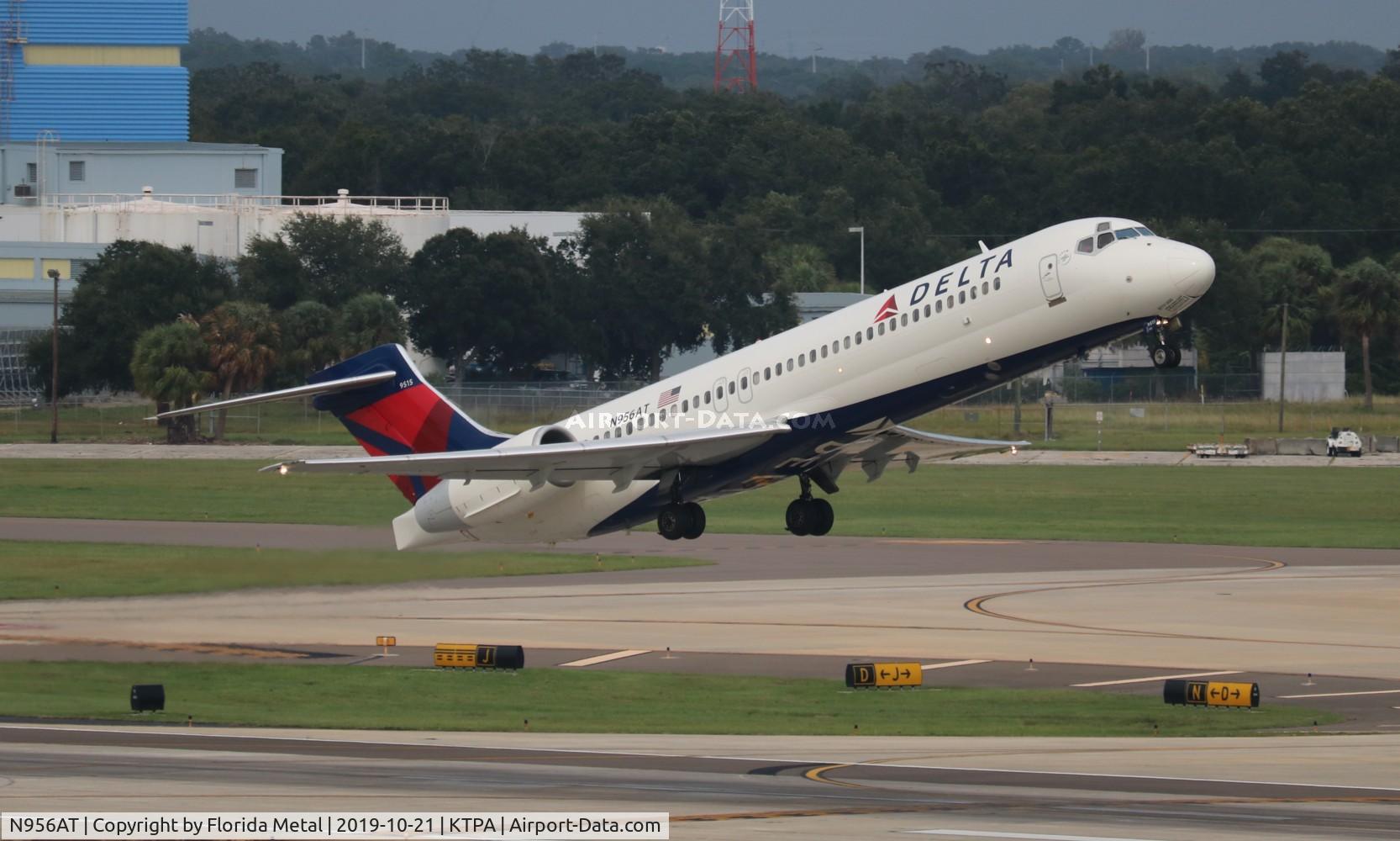 N956AT, 2000 Boeing 717-200 C/N 55018, TPA spotting 2019