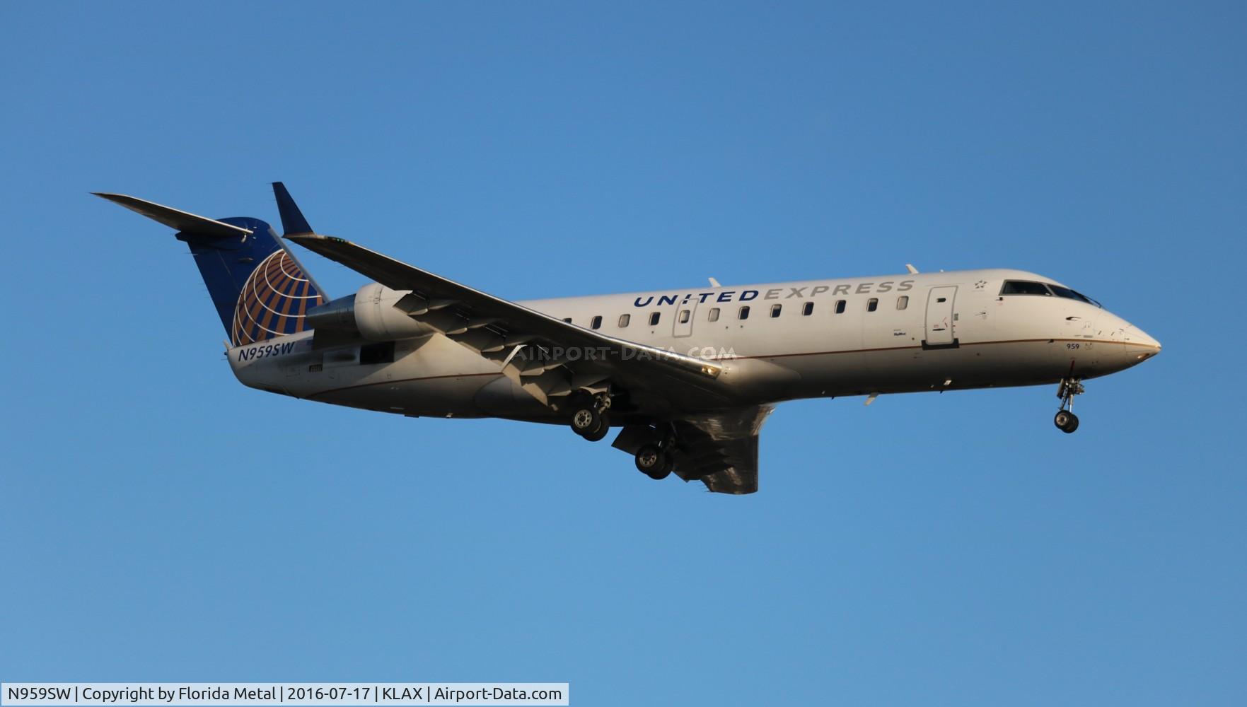 N959SW, 2003 Canadair CL-600-2B19 Regional Jet CRJ-200LR C/N 7840, LAX spotting 2016