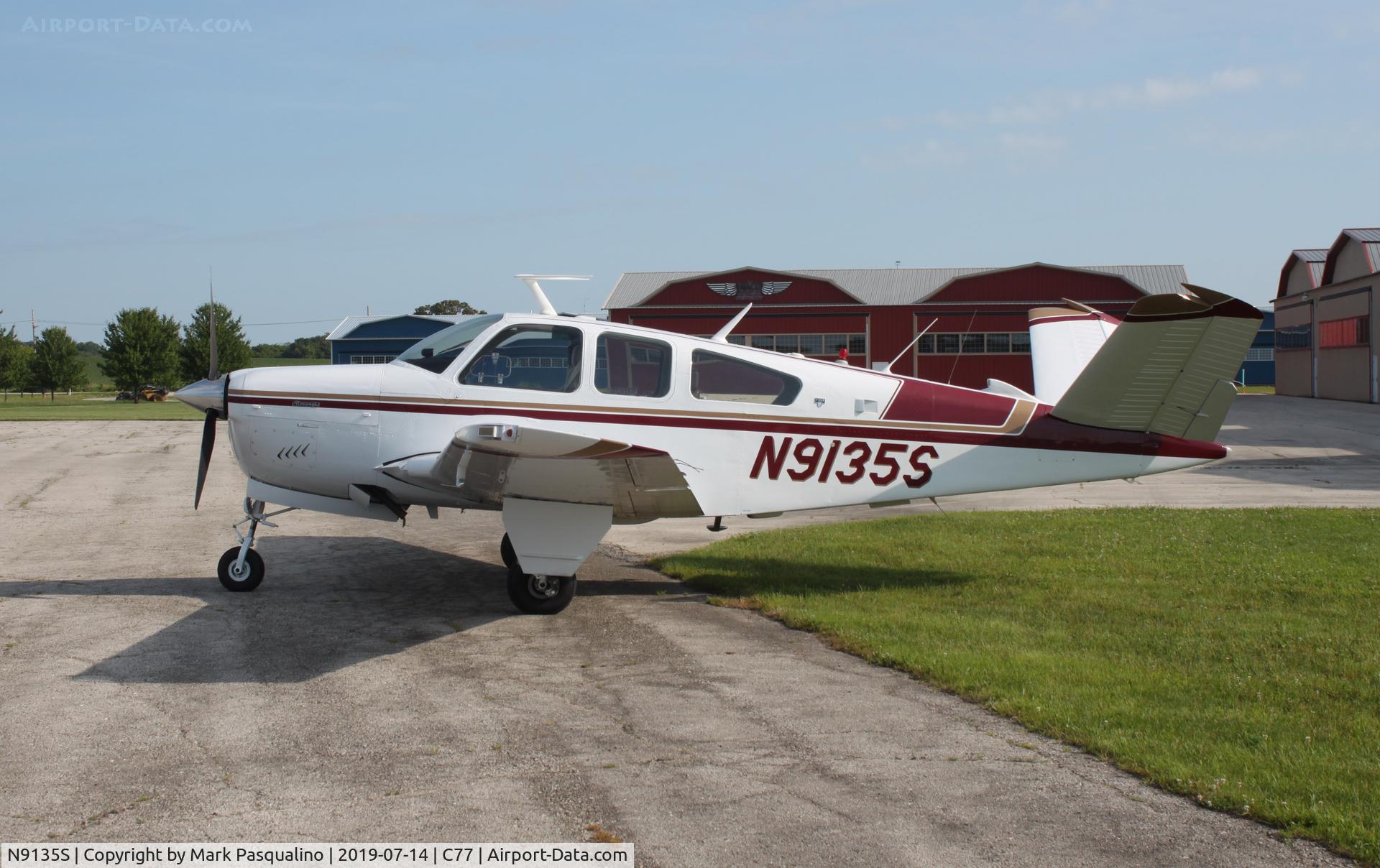 N9135S, 1976 Beech V35B Bonanza C/N D-9874, Beech V35B