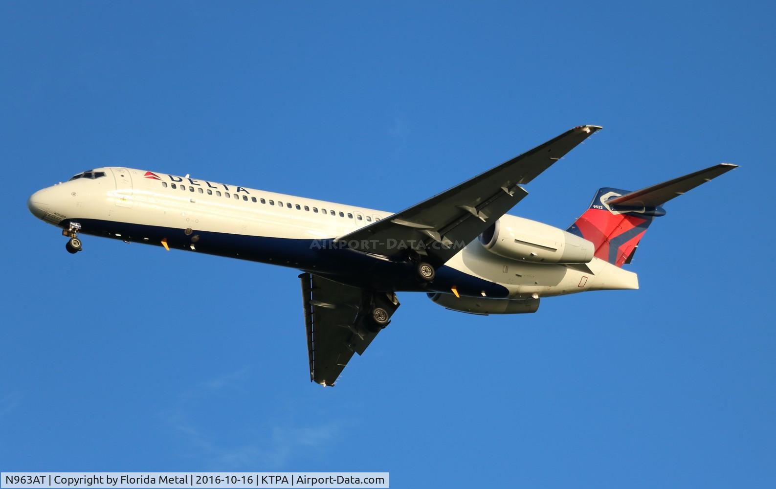 N963AT, 2001 Boeing 717-200 C/N 55024, TPA spotting 2016