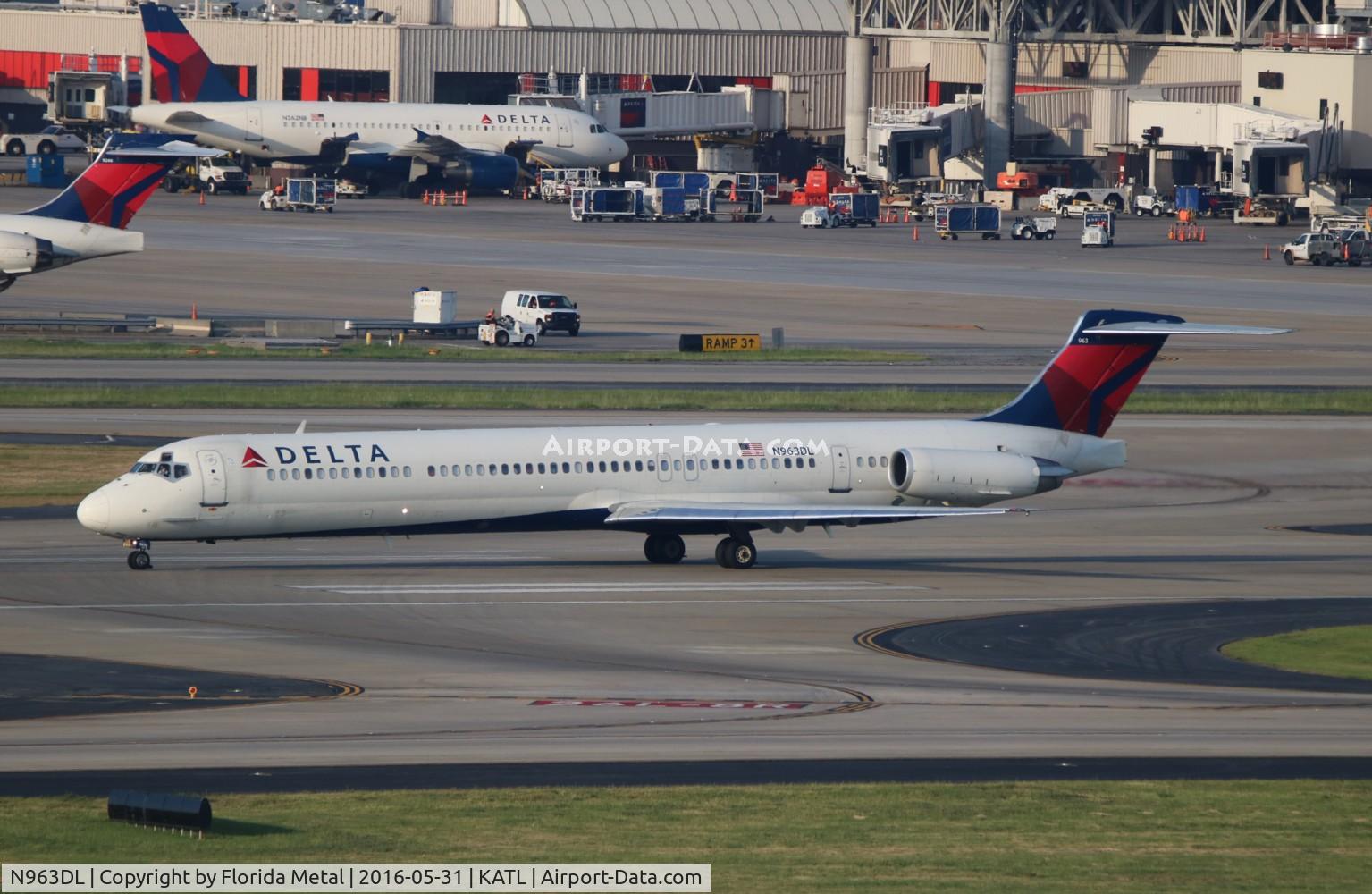 N963DL, 1990 McDonnell Douglas MD-88 C/N 49982, ATL spotting 2016