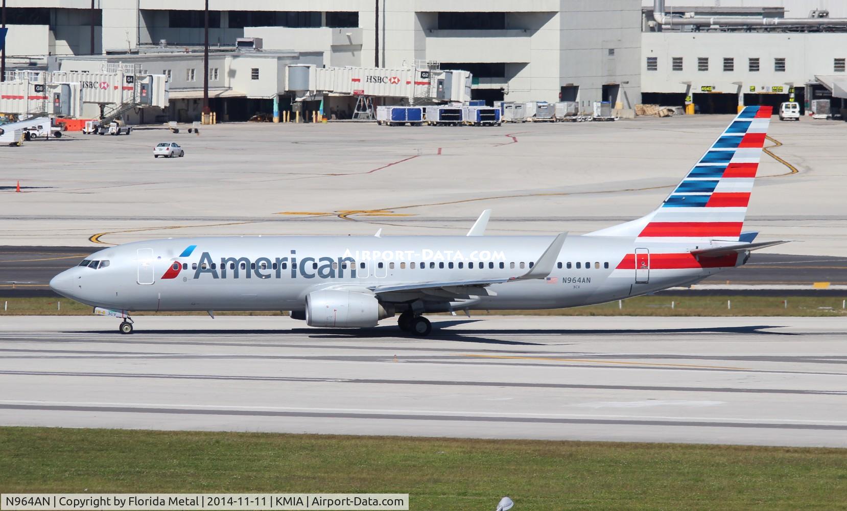 N964AN, 2001 Boeing 737-823 C/N 30093, MIA spotting 2014