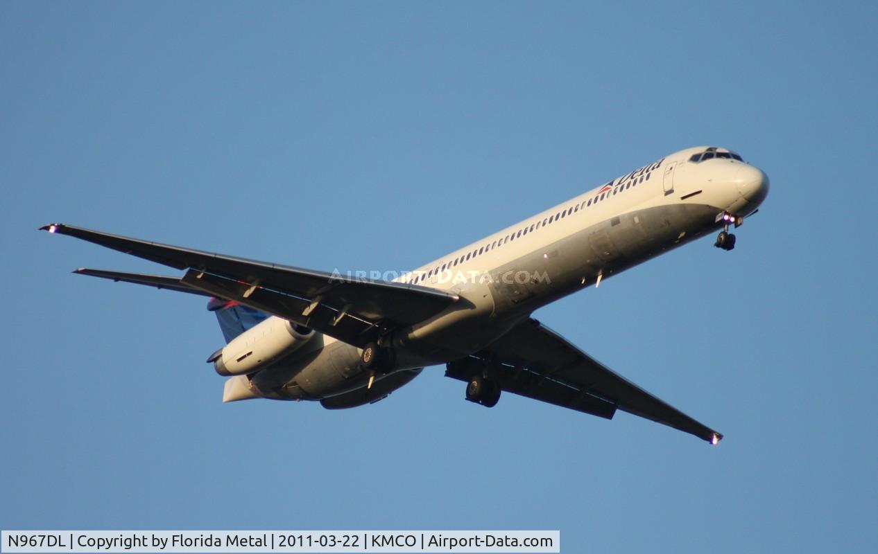 N967DL, 1990 McDonnell Douglas MD-88 C/N 53116, MCO spotting 2011