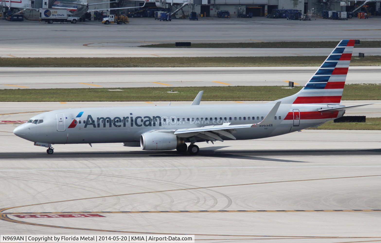 N969AN, 2001 Boeing 737-823 C/N 29546, MIA spotting 2014