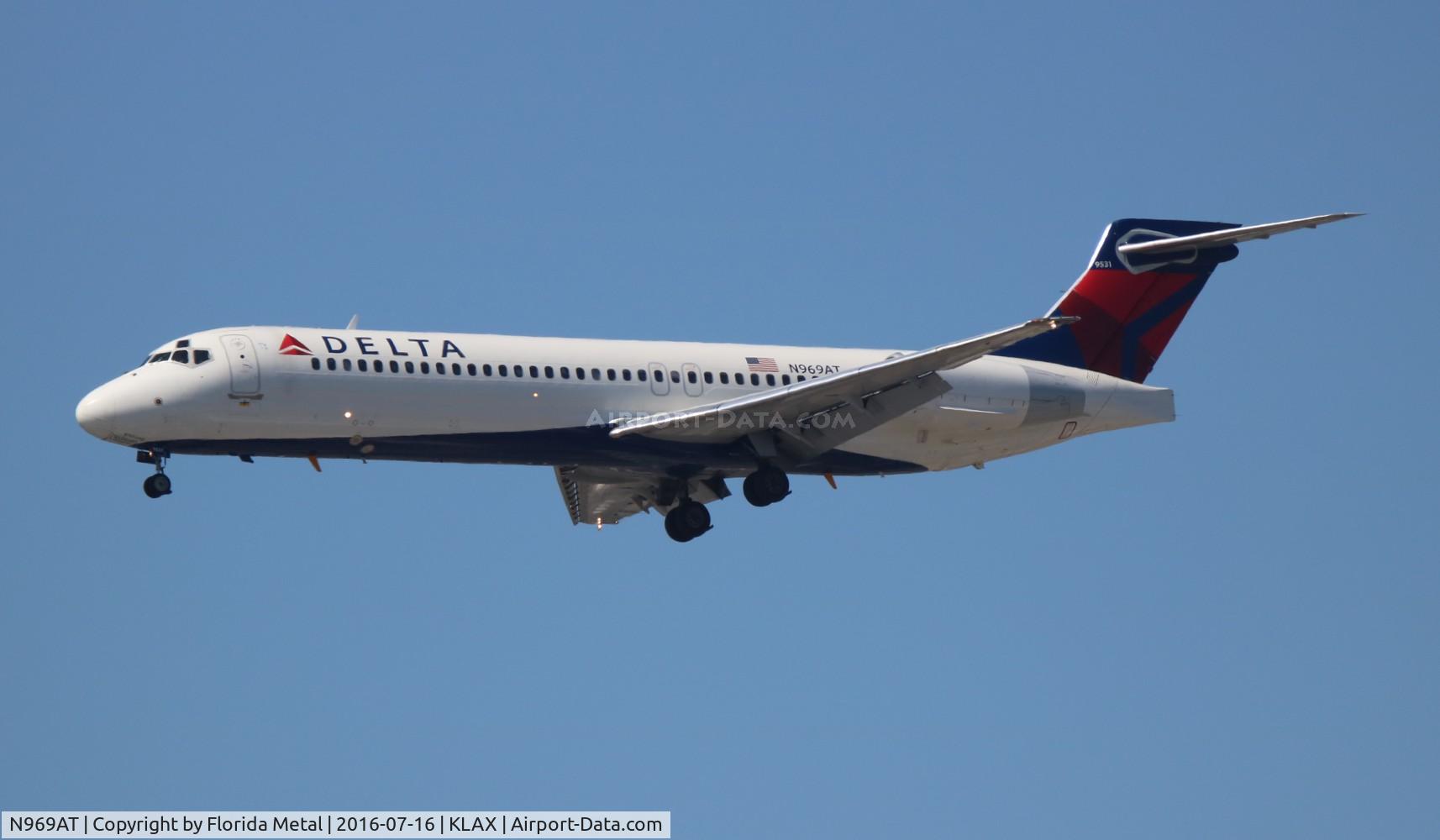 N969AT, 2001 Boeing 717-200 C/N 55030, LAX spotting 2016
