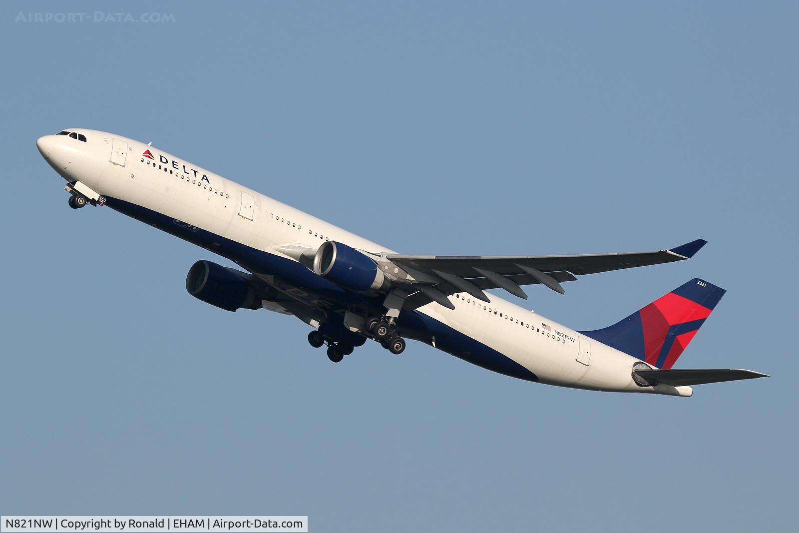 N821NW, 2007 Airbus A330-323 C/N 0865, at spl