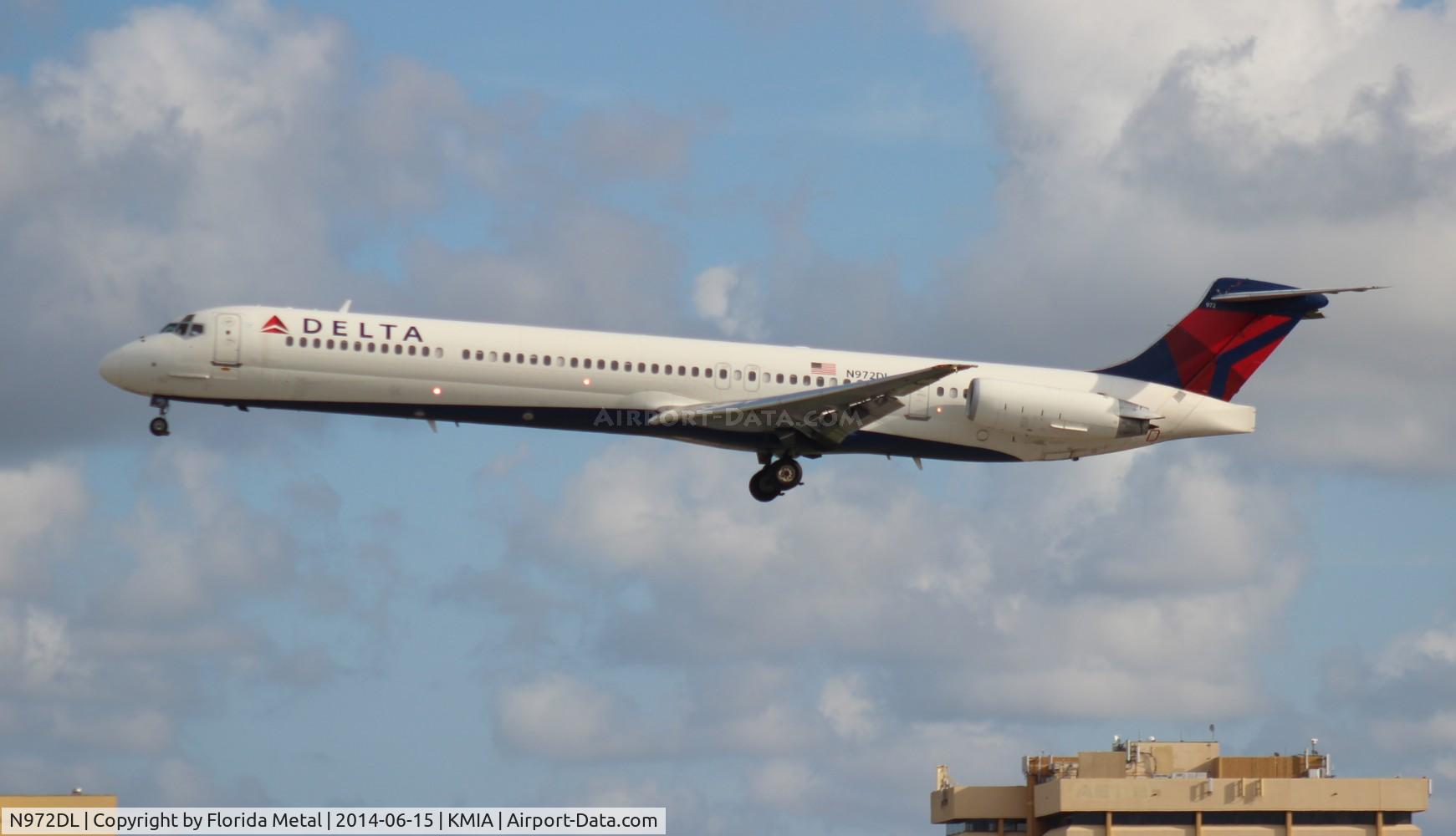 N972DL, 1991 McDonnell Douglas MD-88 C/N 53215, MIA spotting 2014