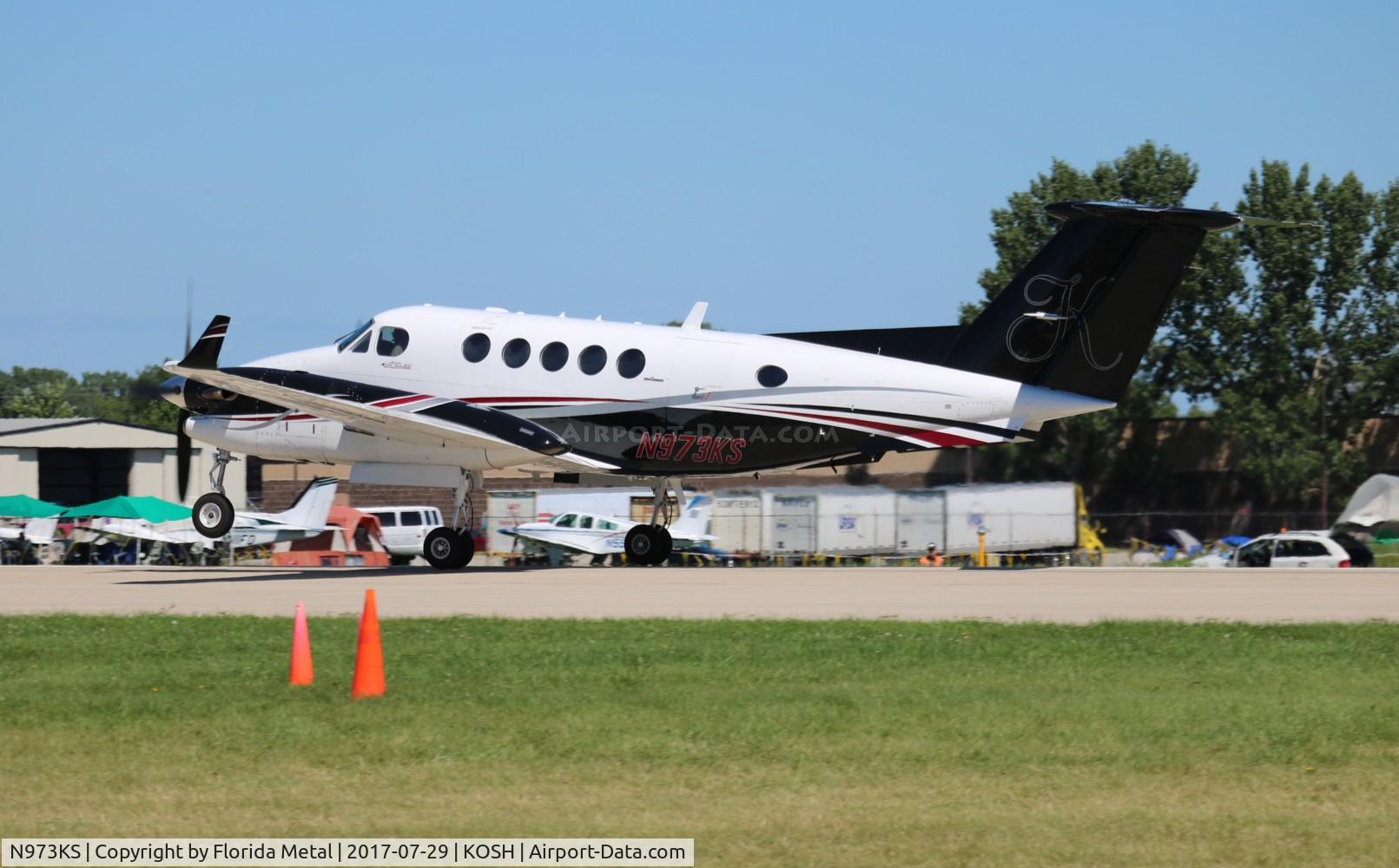 N973KS, 1986 Beech 300 Super King Air C/N FA-107, EAA OSH 2017