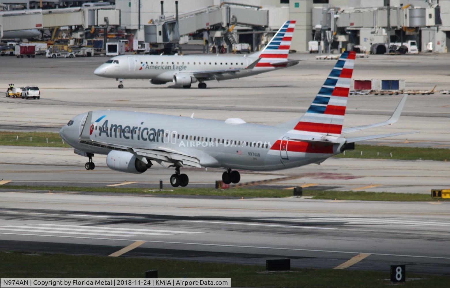 N974AN, 2001 Boeing 737-823 C/N 30098, MIA spotting 2018