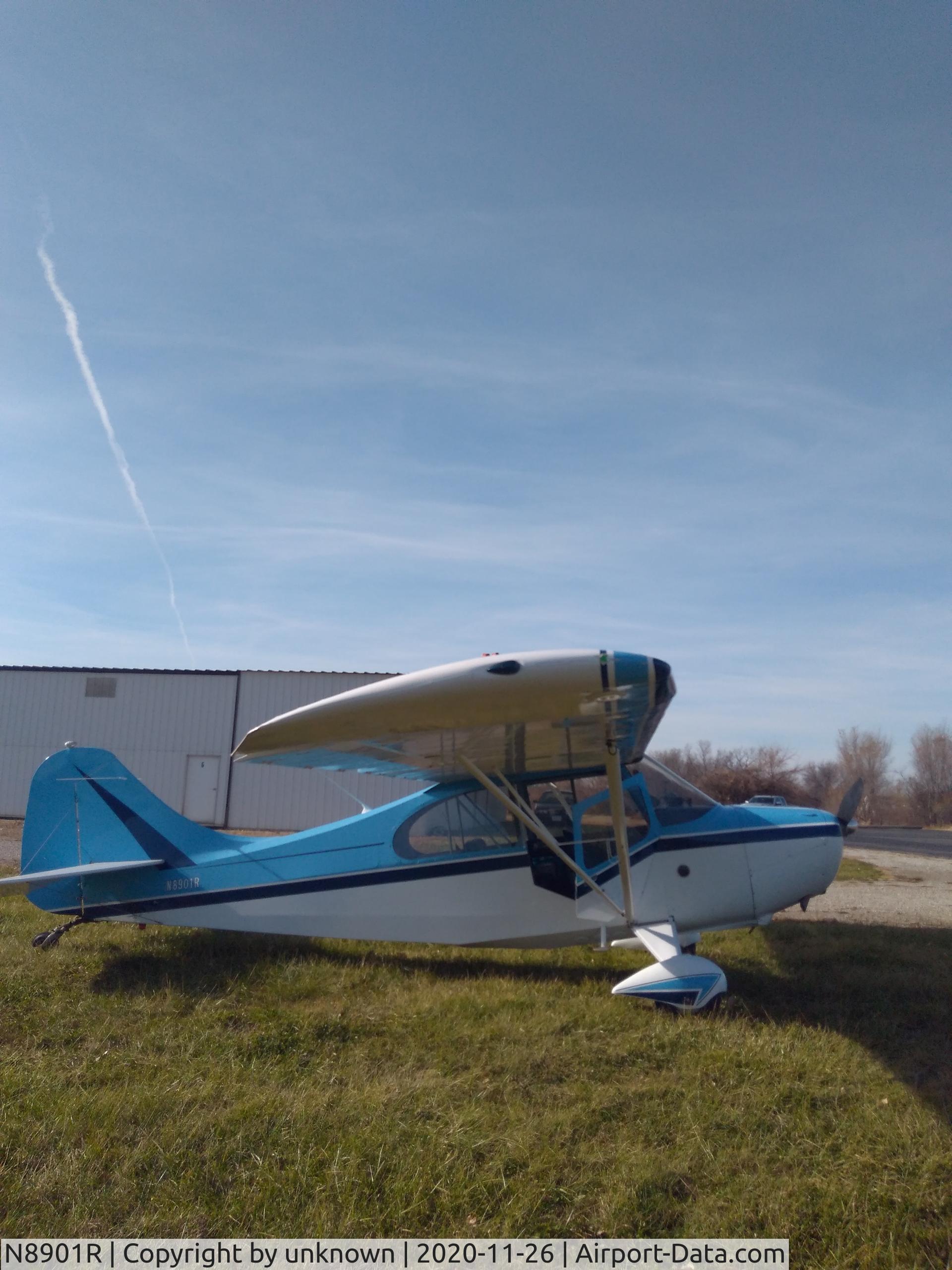 N8901R, Champion 7FC C/N 7FC-369, Parsons, KS.