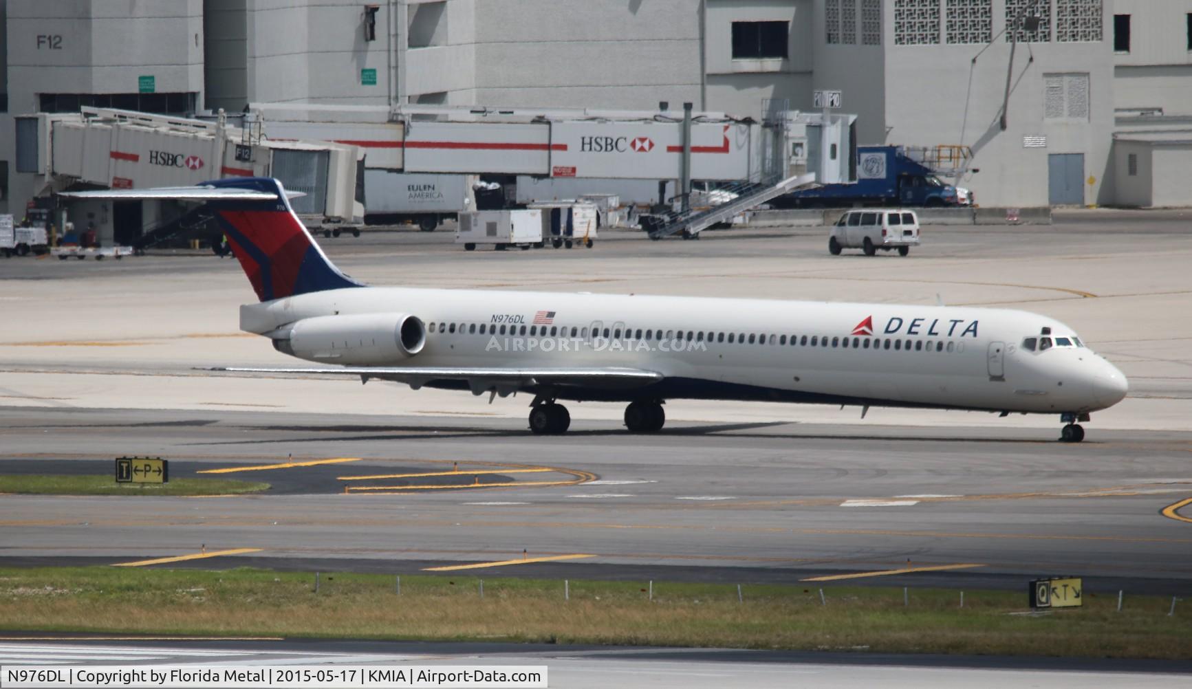 N976DL, 1991 McDonnell Douglas MD-88 C/N 53257, MIA spotting 2015