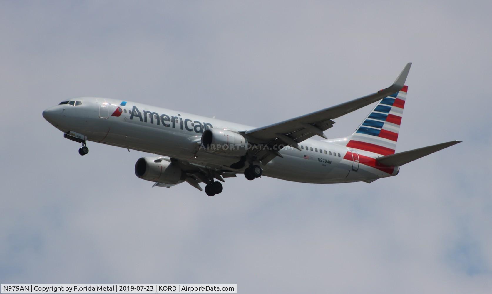 N979AN, 2001 Boeing 737-823 C/N 29551, ORD spotting 2019
