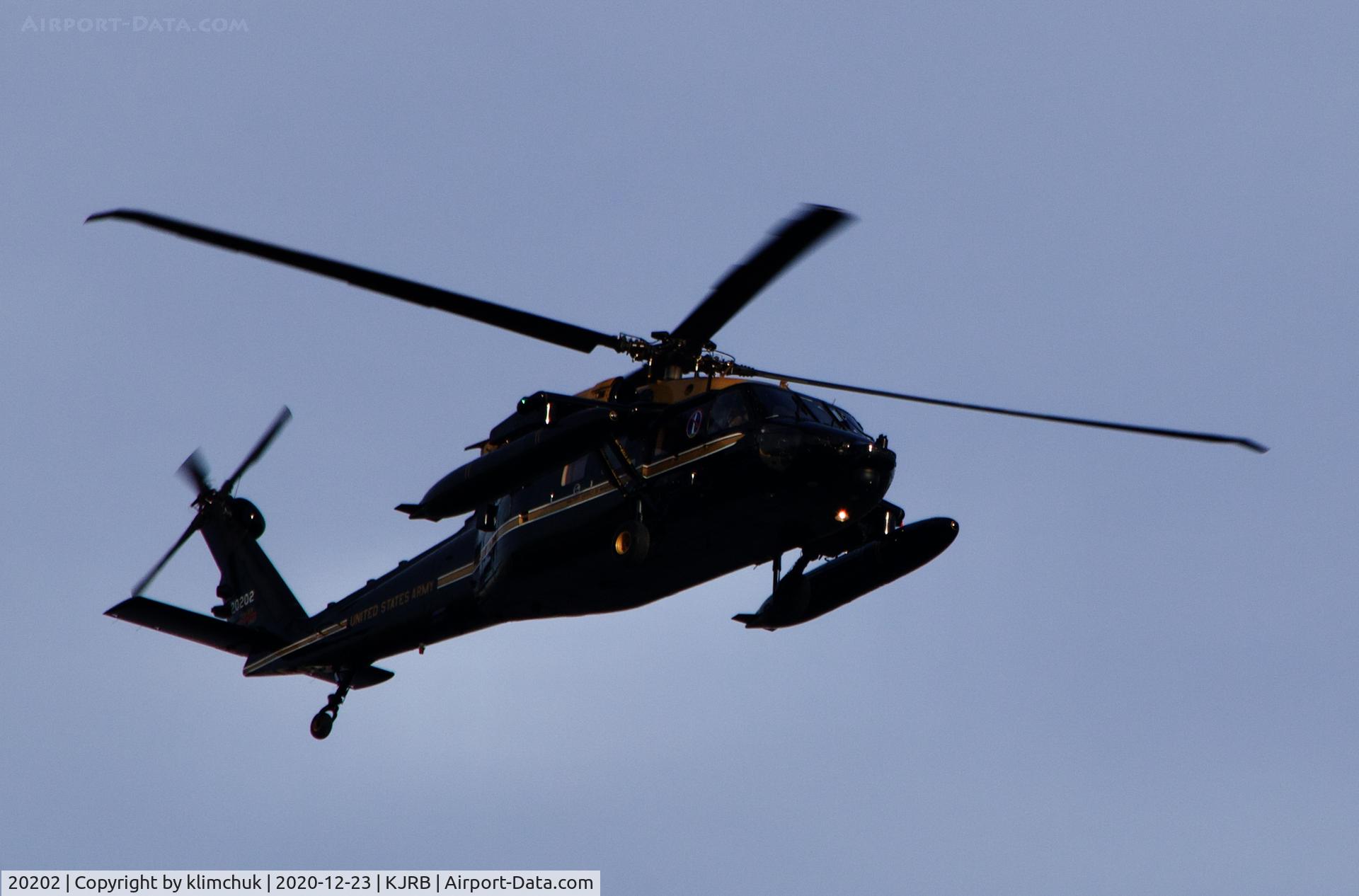 09-20202, 2009 Sikorsky VH-60M C/N Not found 20202, Flew along Hudson river