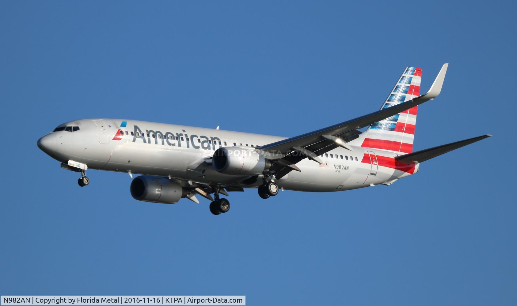N982AN, 2009 Boeing 737-823 C/N 31067, TPA spotting 2016