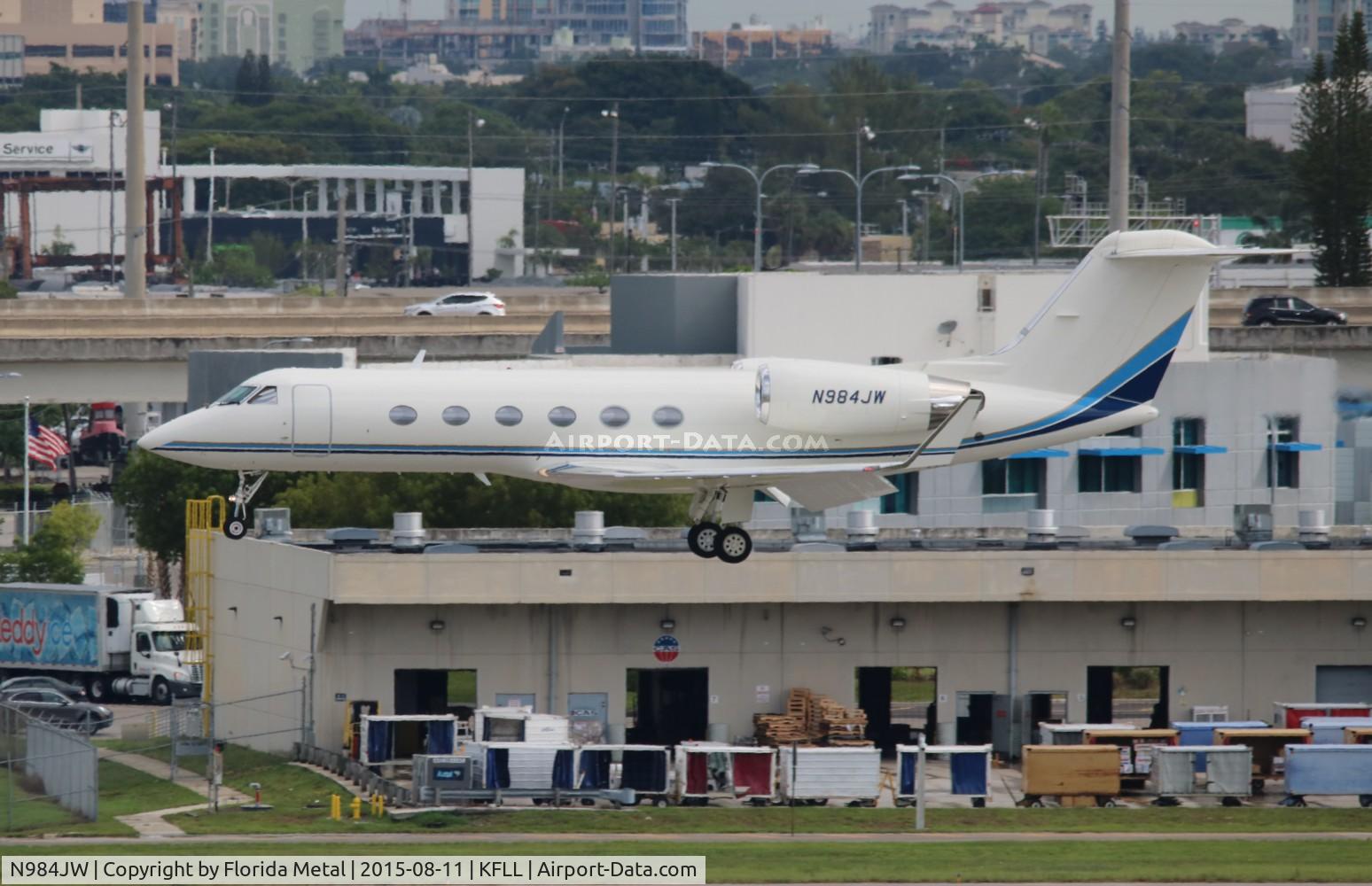 N984JW, 1989 Gulfstream Aerospace G-IV C/N 1091, FLL spotting 2015