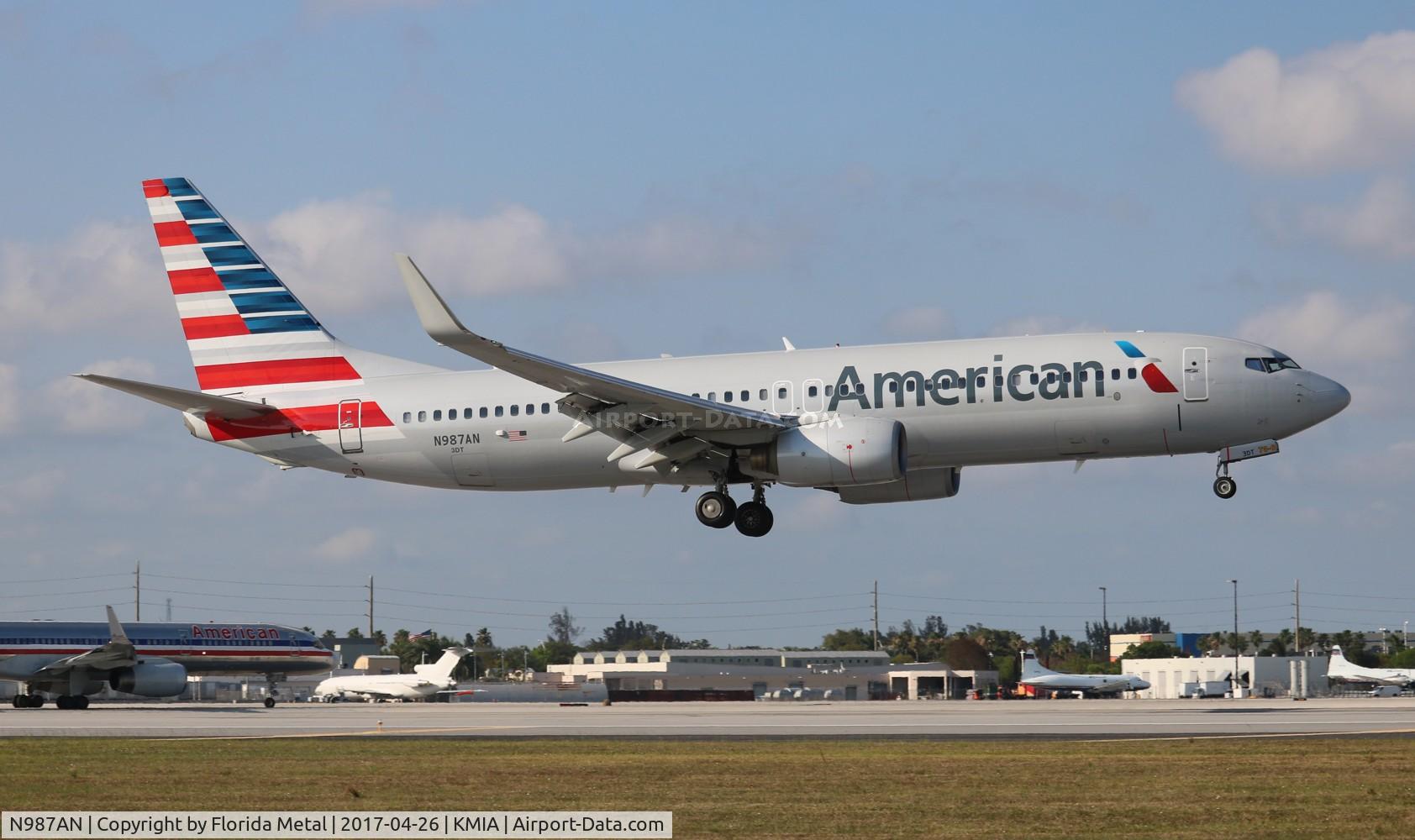 N987AN, 2009 Boeing 737-823 C/N 31069, MIA spotting 2017