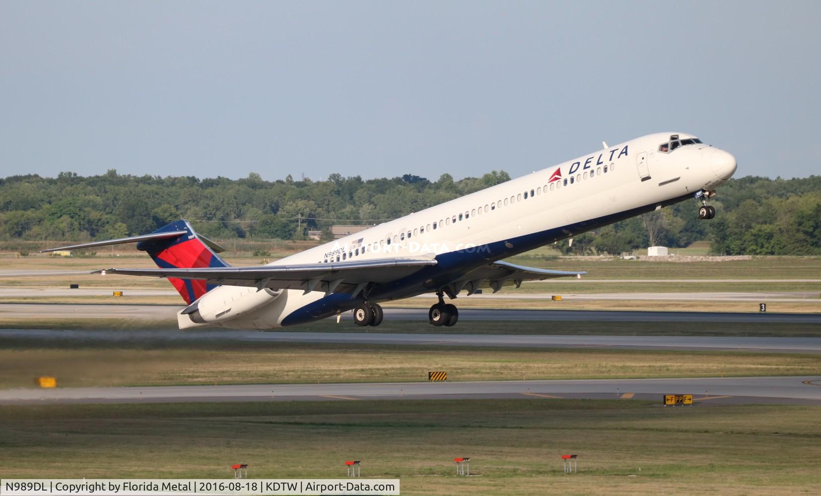 N989DL, 1991 McDonnell Douglas MD-88 C/N 53341, DTW spotting 2016