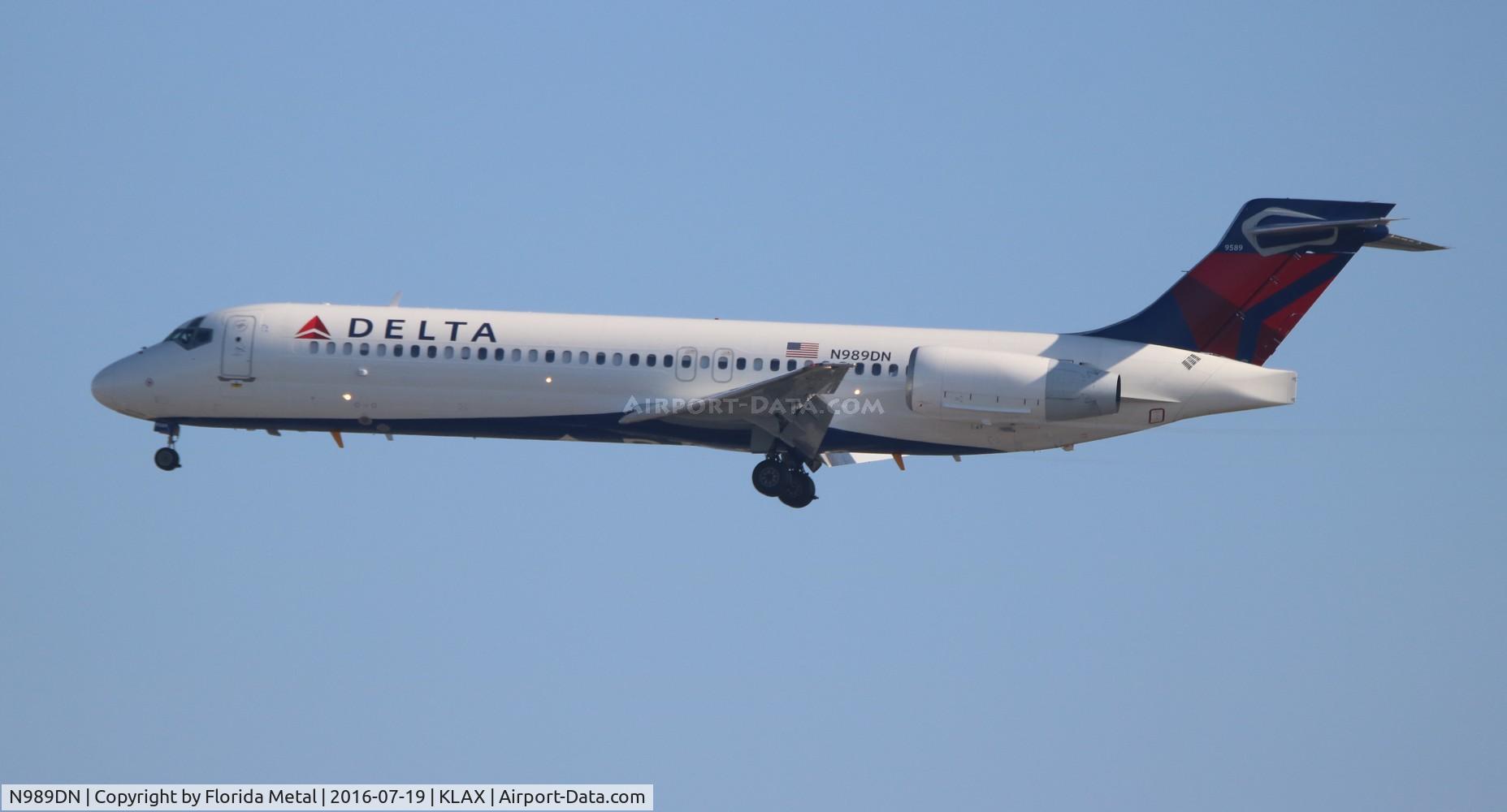 N989DN, 2001 Boeing 717-200 C/N 55067, LAX spotting 2016