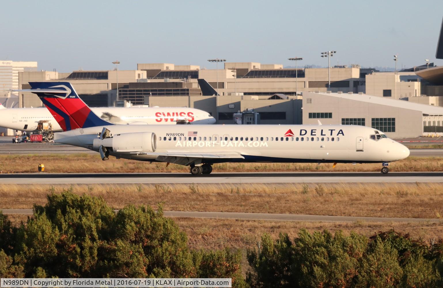N989DN, 2001 Boeing 717-200 C/N 55067, LAX spotting 2016