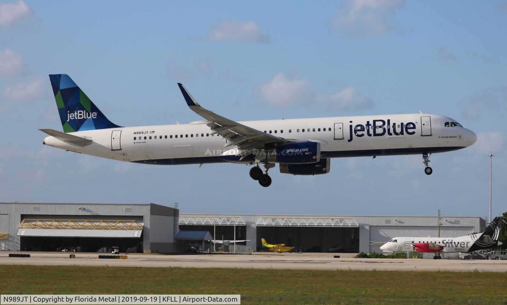 N989JT, 2017 Airbus A321-231 C/N 7924, FLL spotting 2019