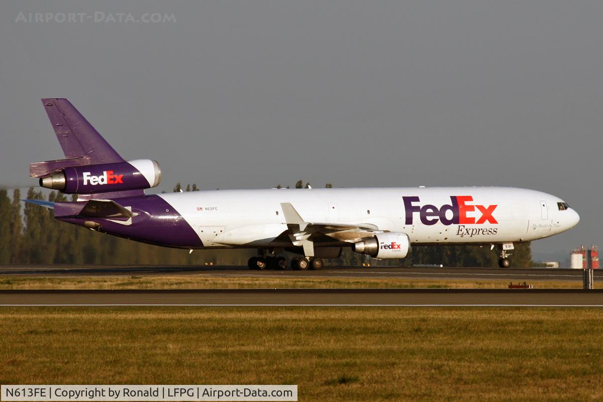 N613FE, 1996 McDonnell Douglas MD-11F C/N 48749, at cdg