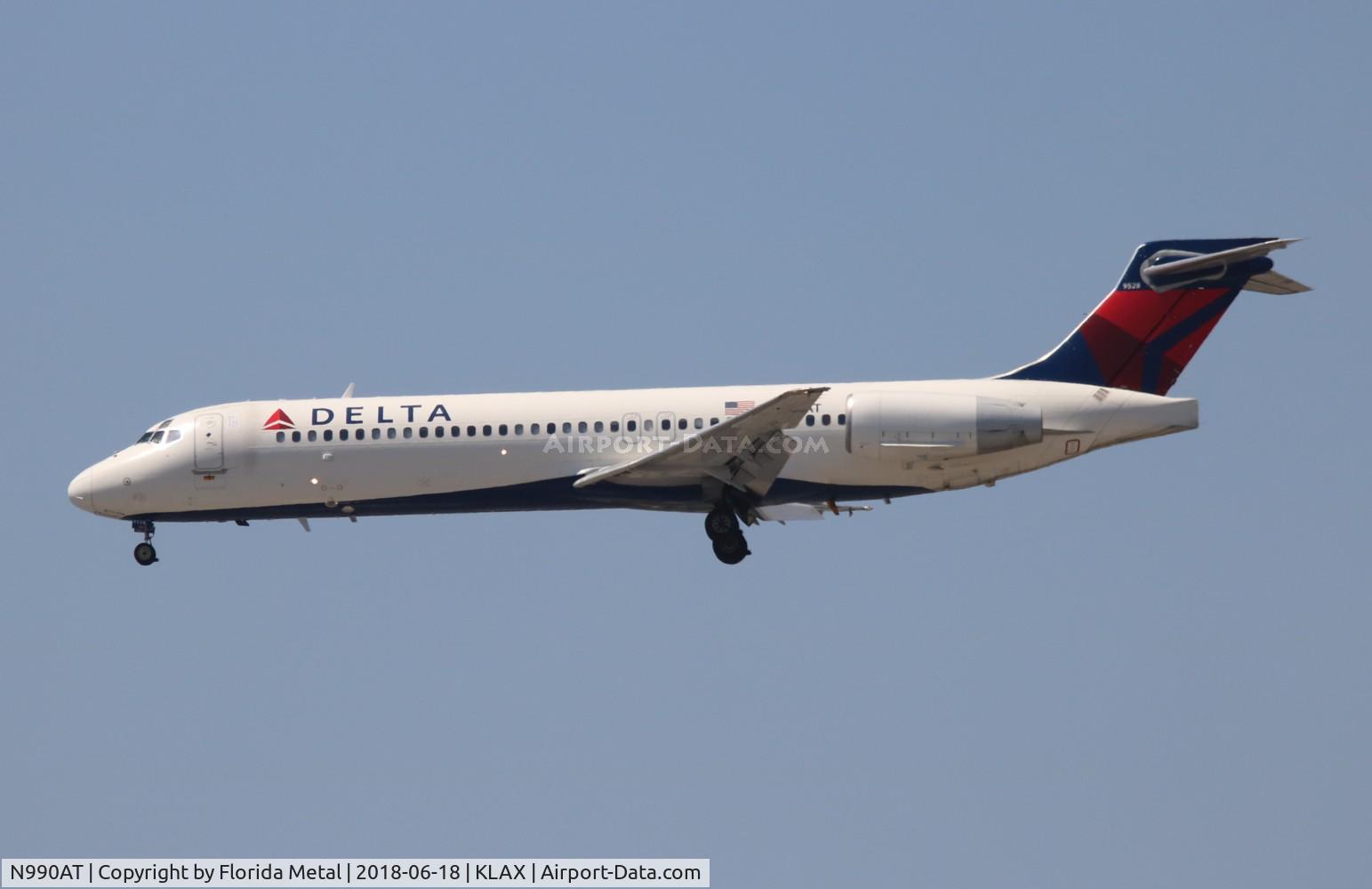 N990AT, 2001 Boeing 717-200 C/N 55134, LAX spotting 2018