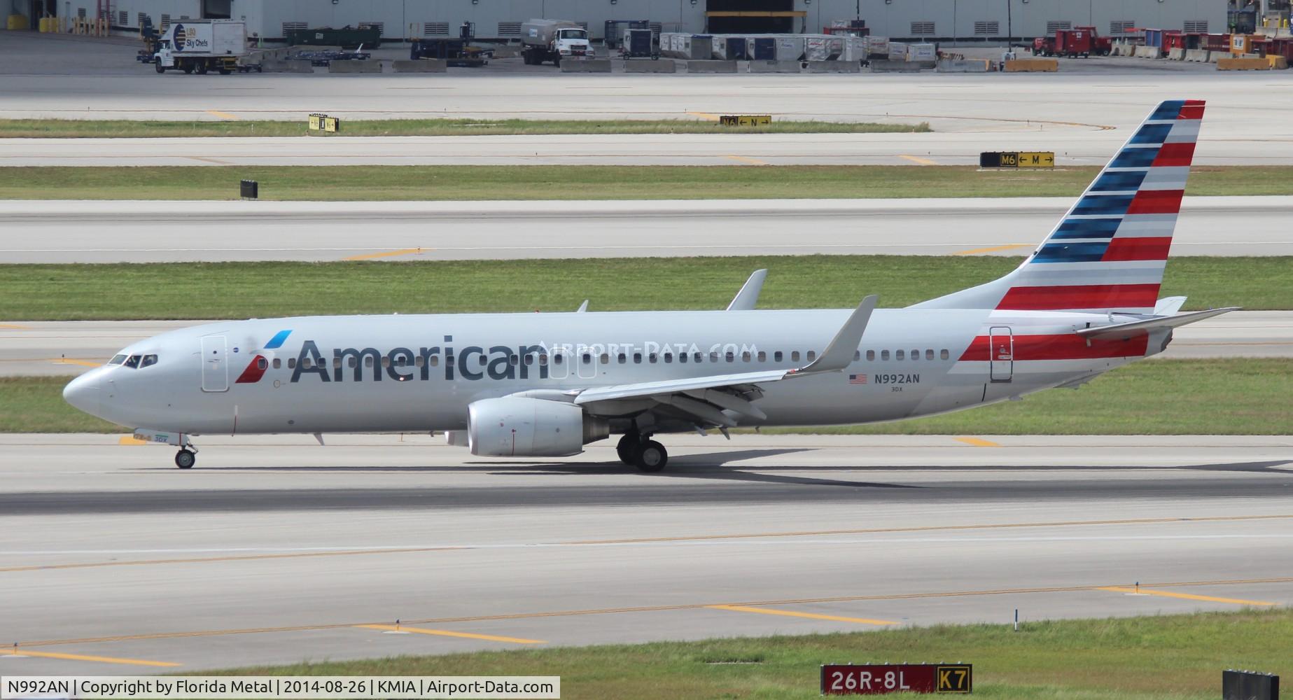 N992AN, 2009 Boeing 737-823 C/N 31071, MIA spotting 2014