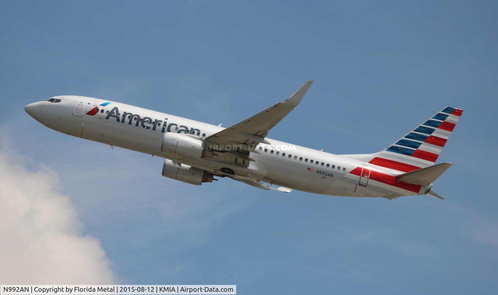 N992AN, 2009 Boeing 737-823 C/N 31071, MIA spotting 2015