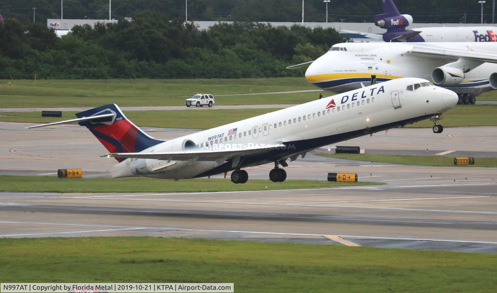 N997AT, 2002 Boeing 717-200 C/N 55141, TPA spotting 2019