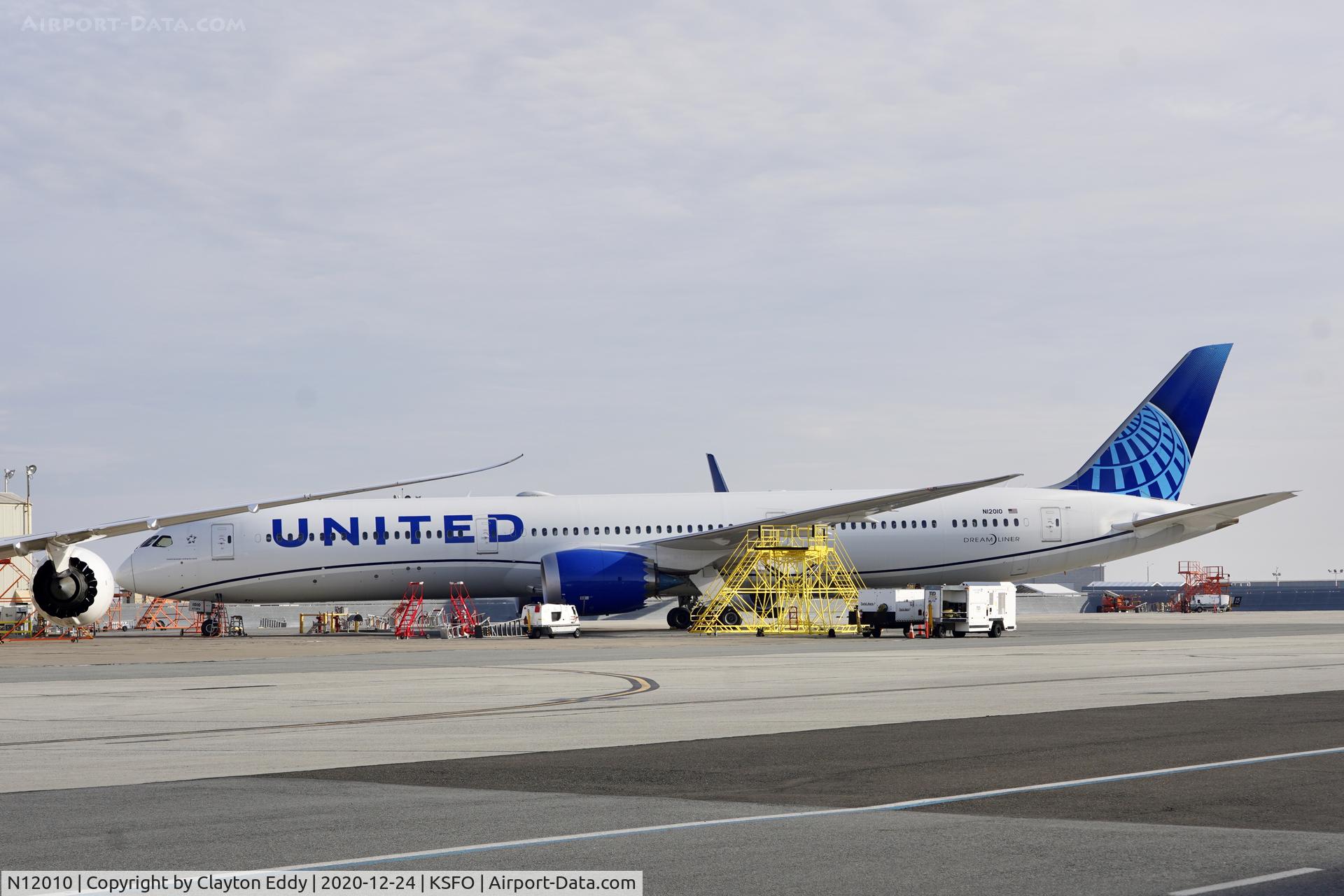 N12010, 2019 Boeing 787-10 Dreamliner C/N 40926, SFO 2020.