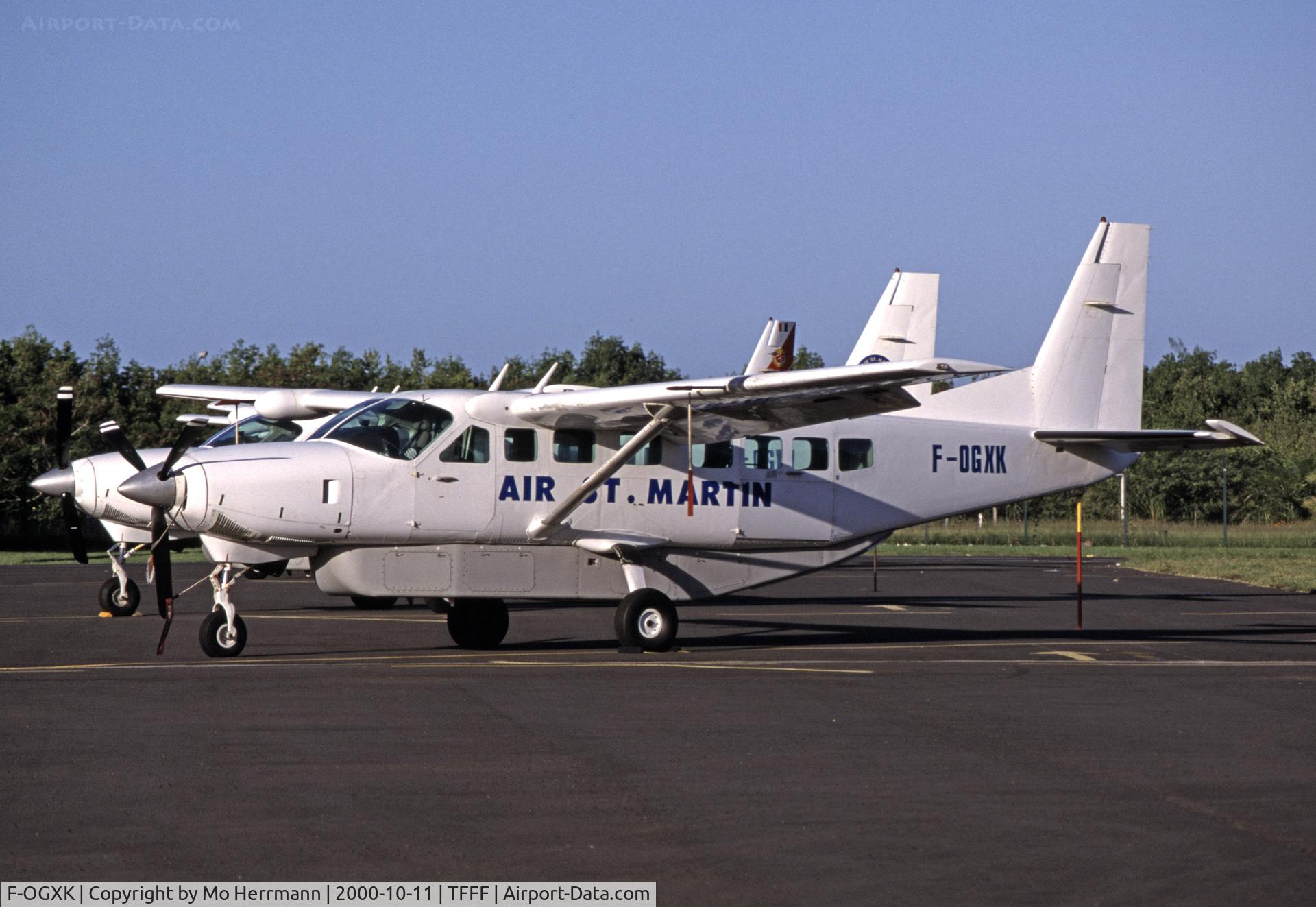 F-OGXK, 1995 Cessna 208B Grand Caravan C/N 208B-0459, taken at Fort de France, back in 2000.