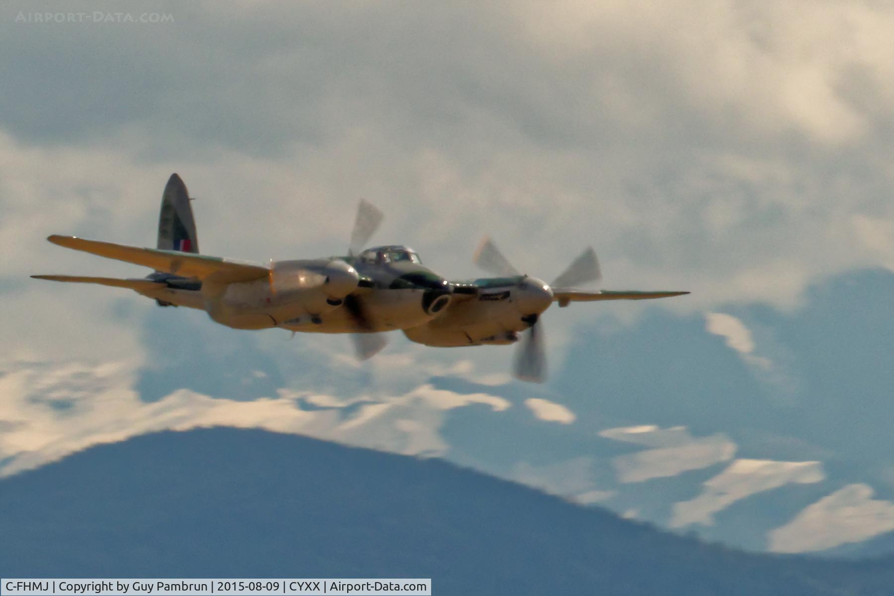 C-FHMJ, 1948 De Havilland DH-98 Mosquito B.35 C/N Not found VR796, Performing at Abbotsford Airshow