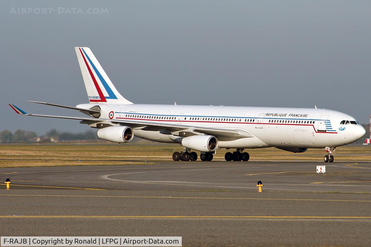 F-RAJB, 1995 Airbus A340-212 C/N 081, at cdg
