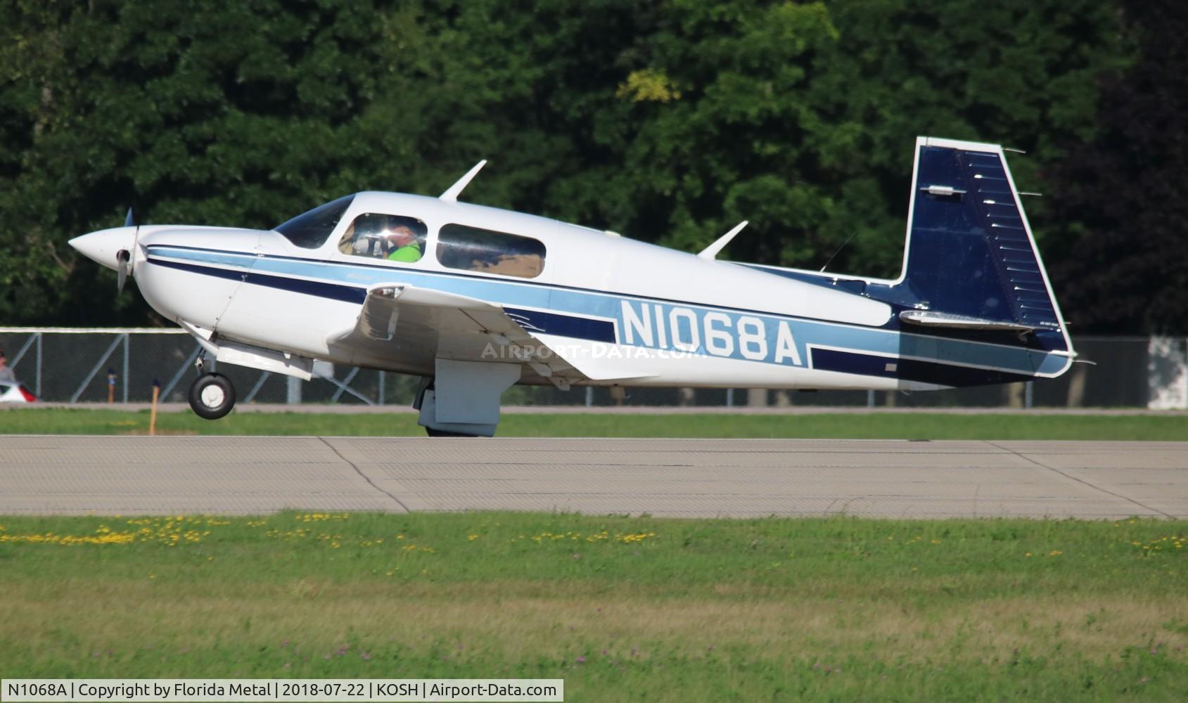 N1068A, 1989 Mooney M20J 201 C/N 24-3133, EAA OSH 2018