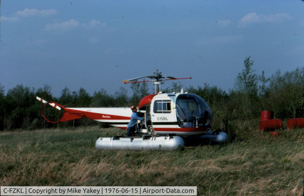 C-FZKL, 1981 Cessna 152 C/N 15285417, Just a point of interest. C-FZKL was formerly the tail number of a Bell J2A helicopter owned by Great Lakes Helicopters.  I flew in it during the summer of 1976.