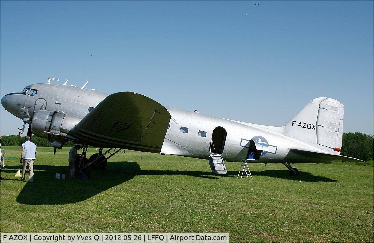 F-AZOX, 1945 Douglas DC-3C-S1C3G (C-47B-35-DK) C/N 16604, Douglas DC-3C-S1C3G, Static display, La Ferté-Alais Airfield (LFFQ) Air show 2012