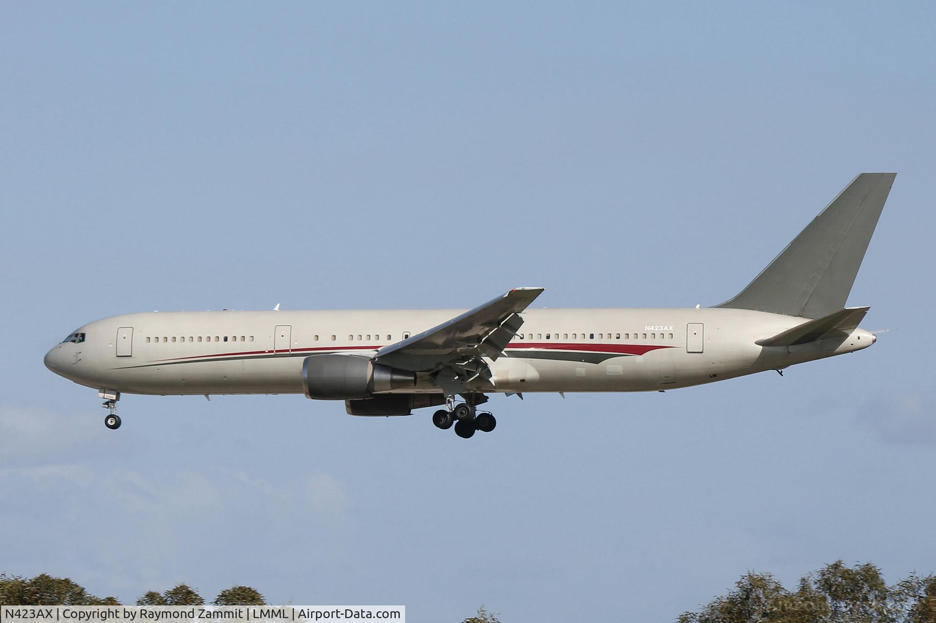 N423AX, 1996 Boeing 767-324 C/N 27569, B767 N423AX Omni International Airlines