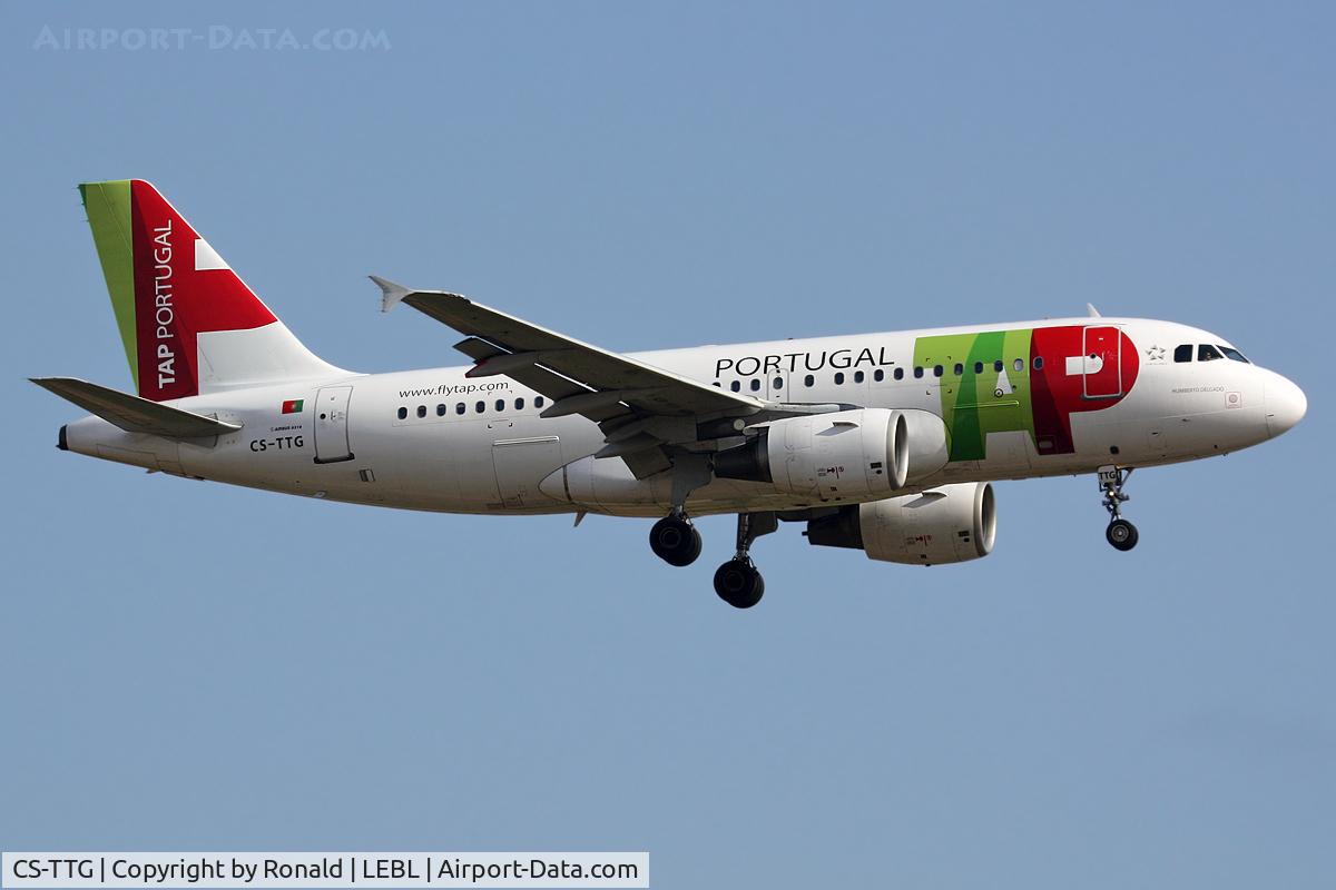 CS-TTG, 1998 Airbus A319-111 C/N 906, at el prat